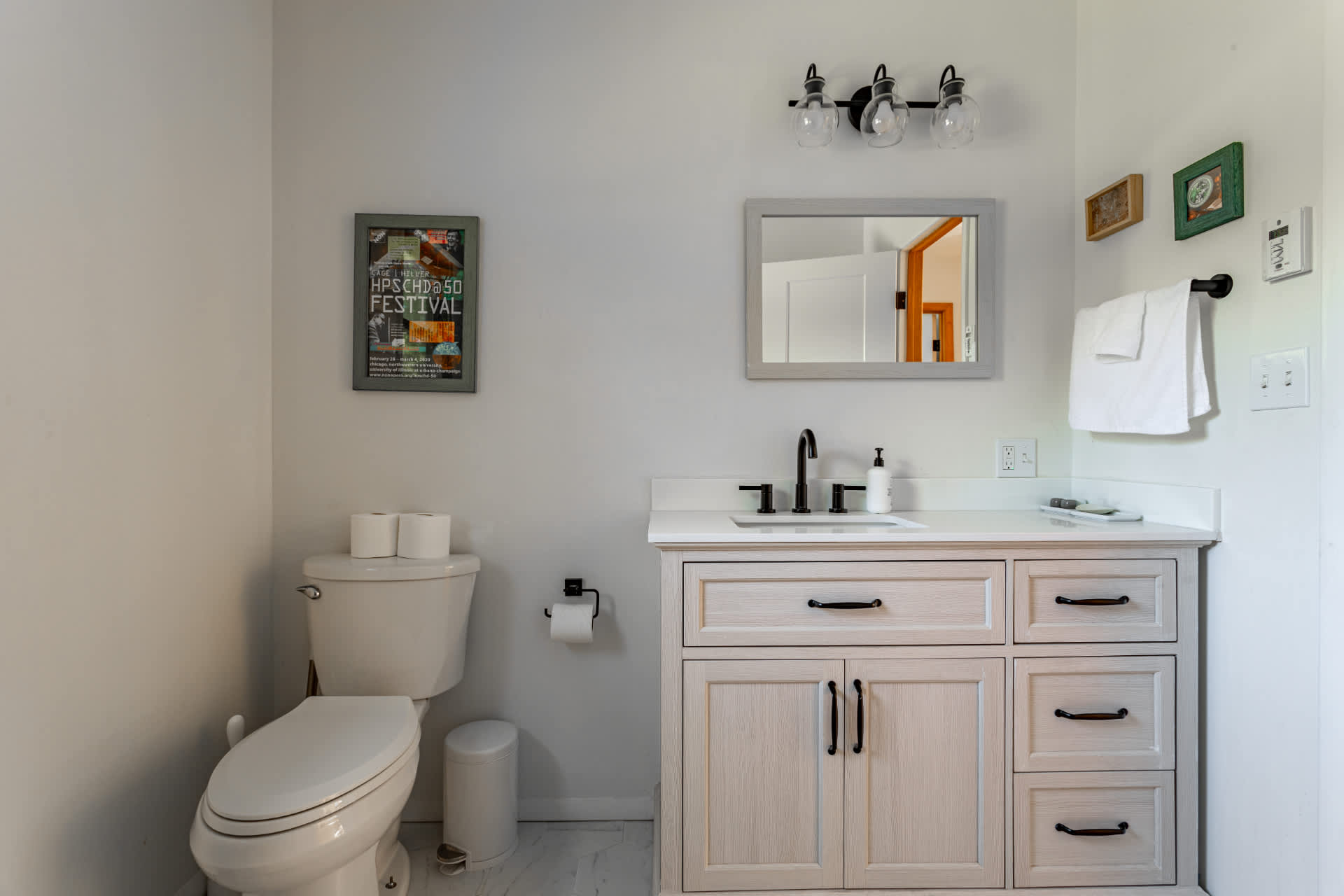 Full Bathroom 1