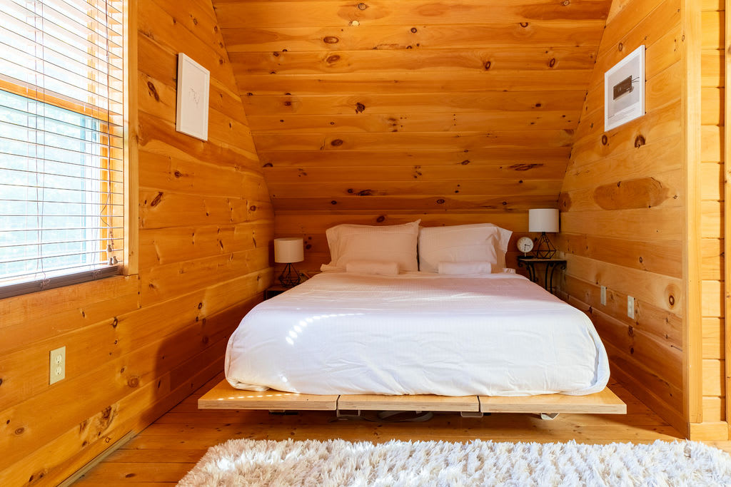 Bedroom 3: Basement