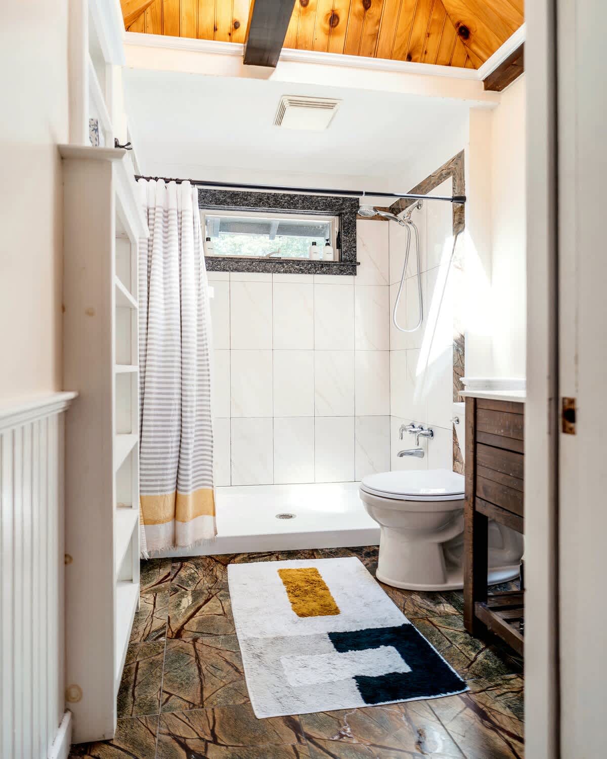 Full bathroom