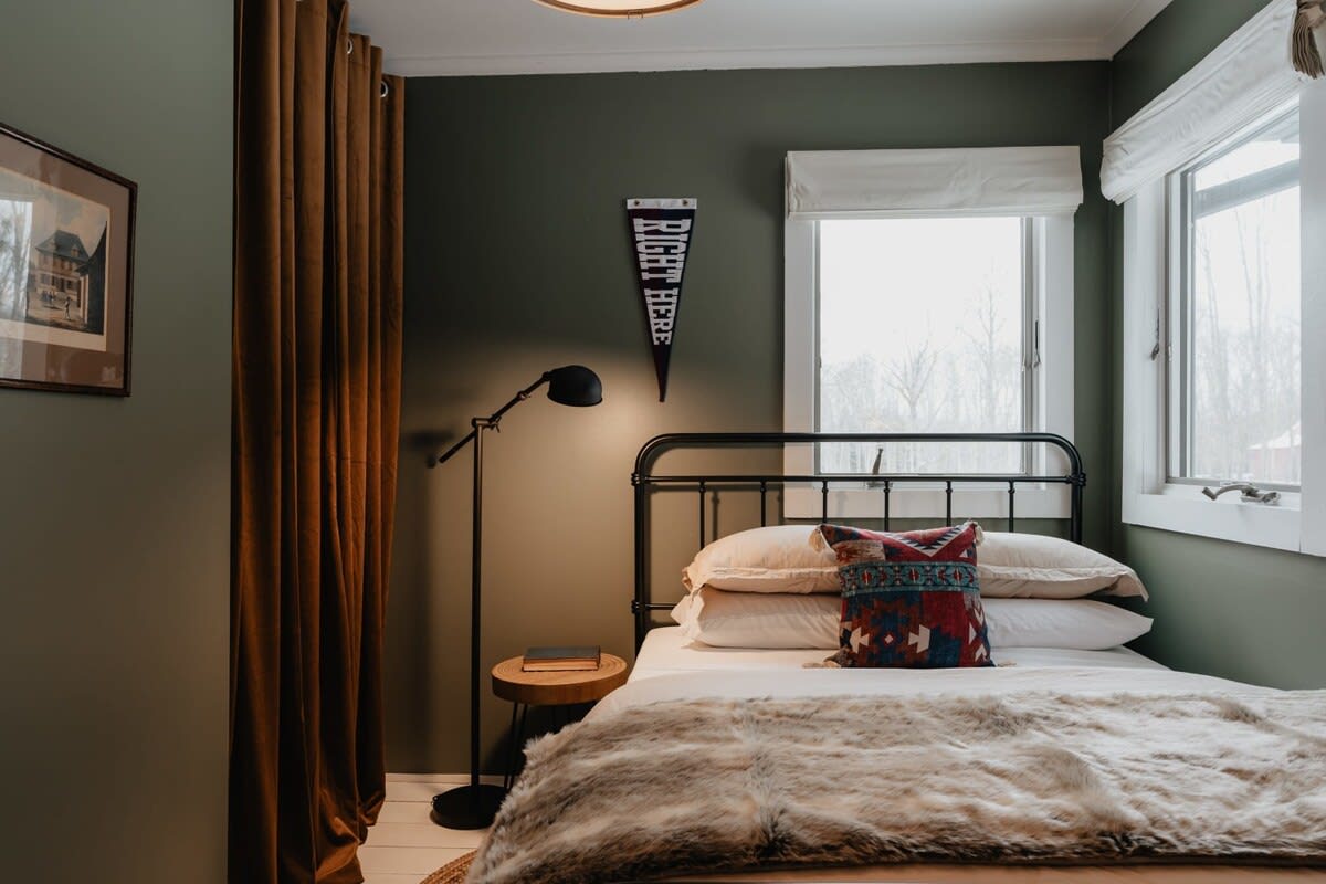Bedroom 1: Ground Fl