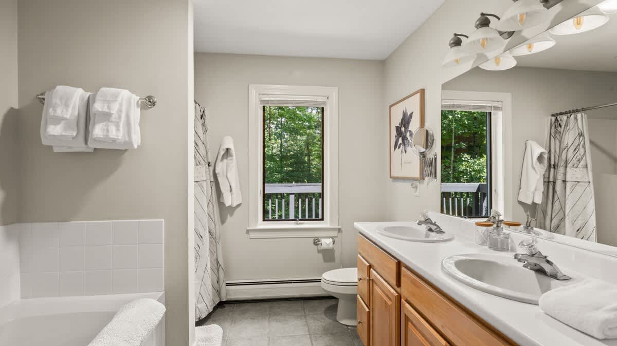 Full bathroom