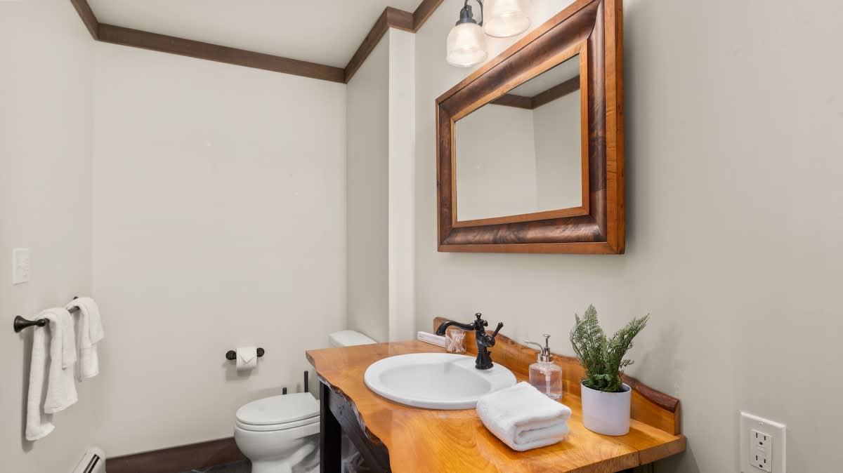 Full bathroom