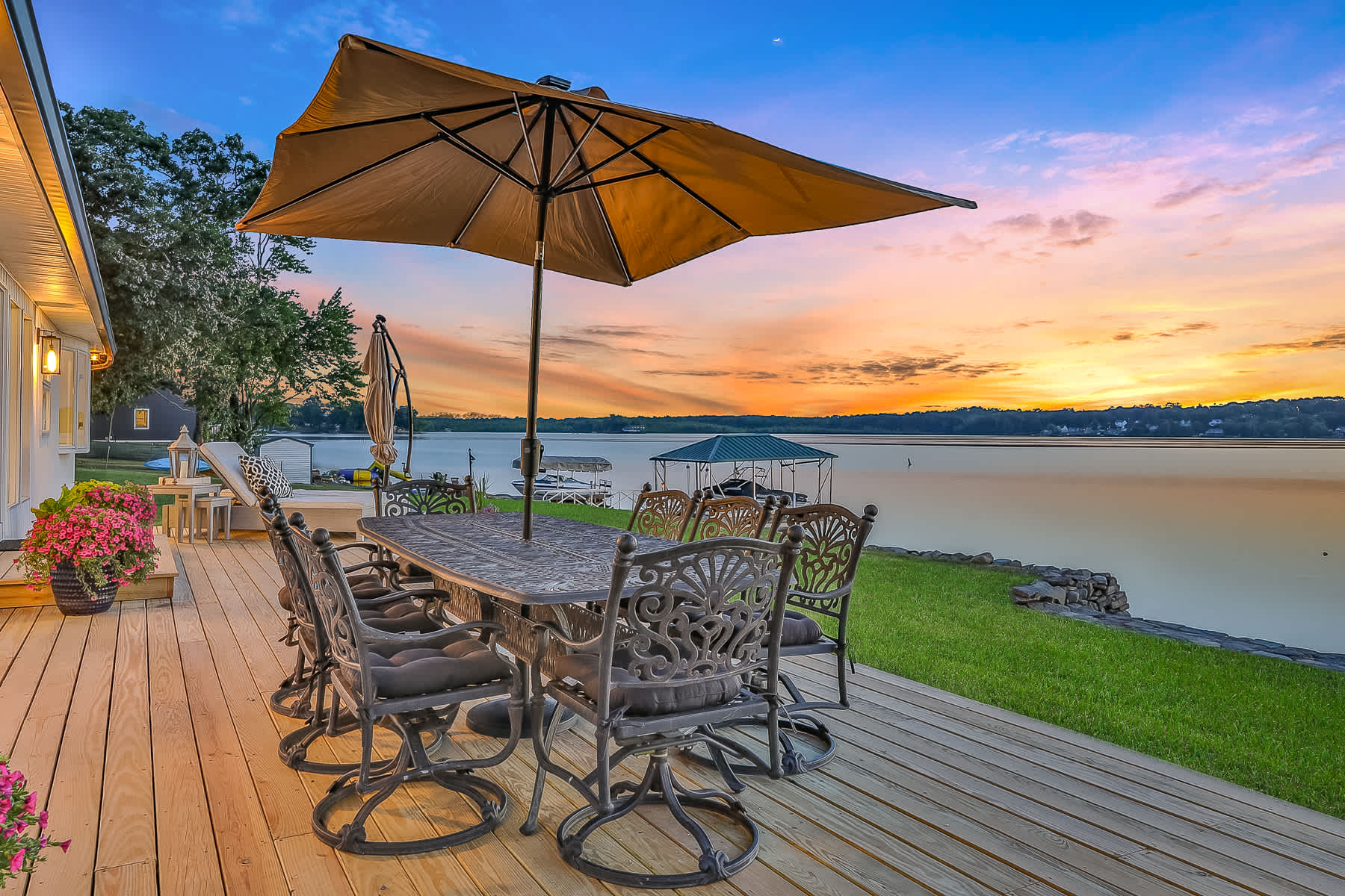 Deck