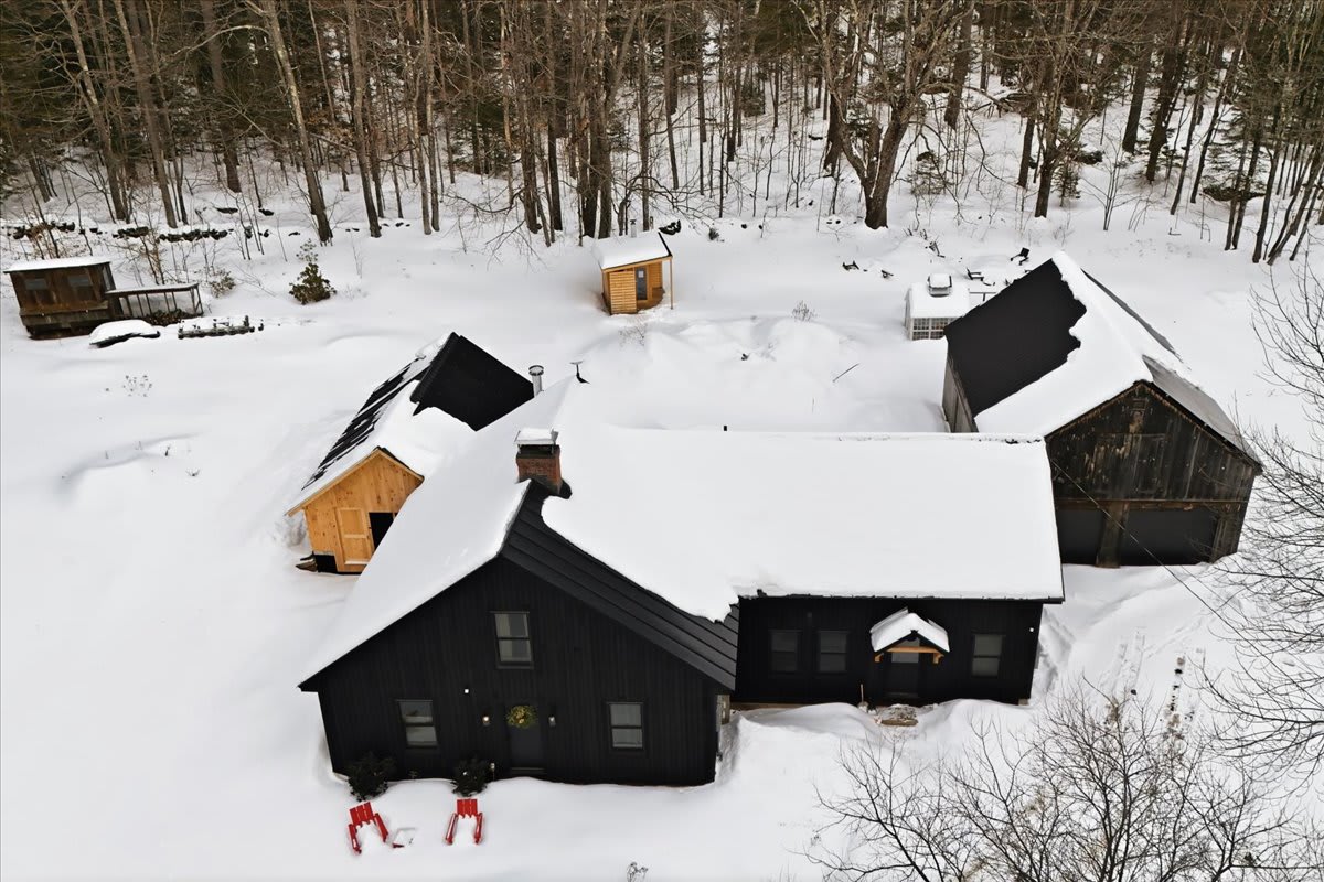 Exterior (Aerial)