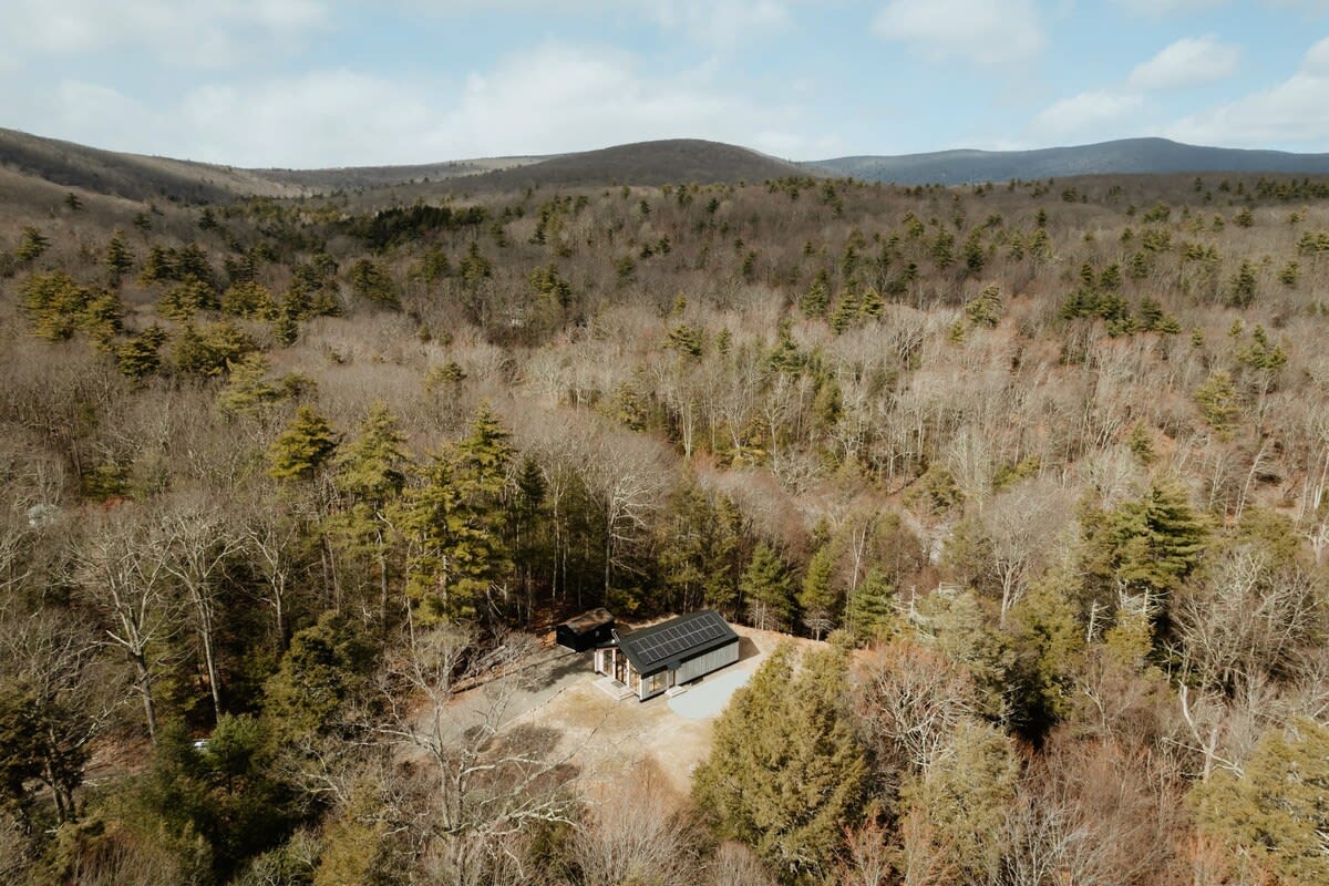 Exterior (Aerial)