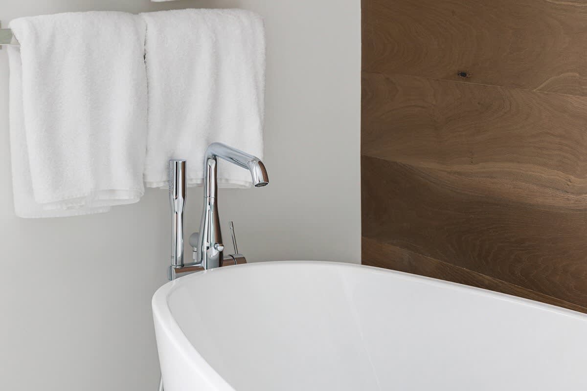 Full bathroom