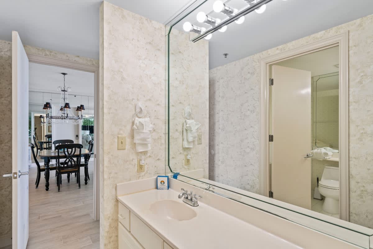 Full bathroom