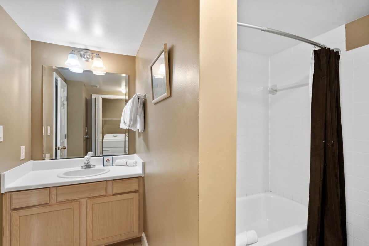 Full bathroom