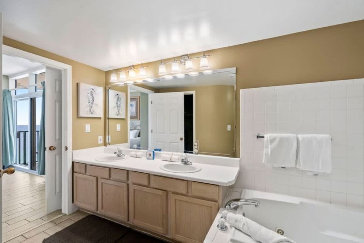 Full bathroom
