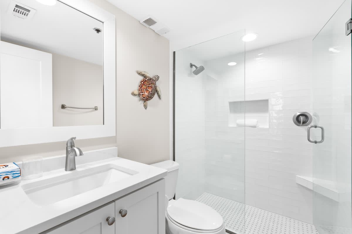 Full bathroom