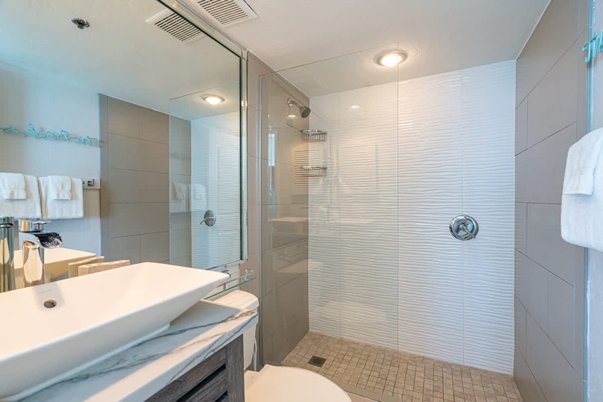 Full bathroom