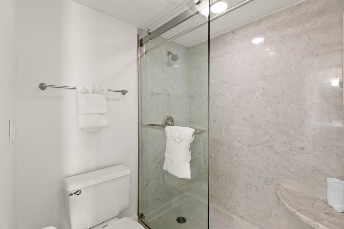 Full bathroom