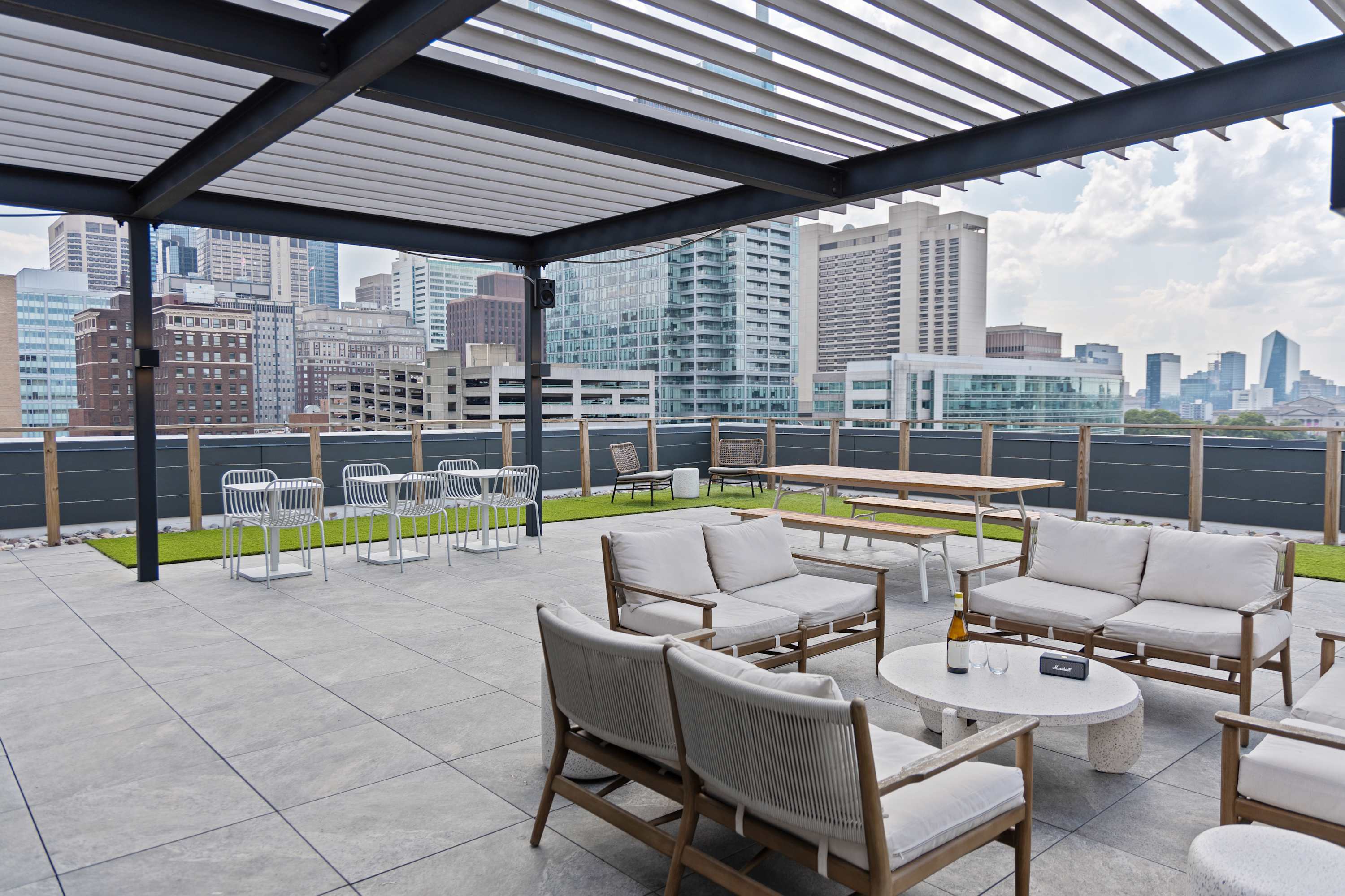 1BR Apt w Roof Deck, Gym, Laundry, photo 2