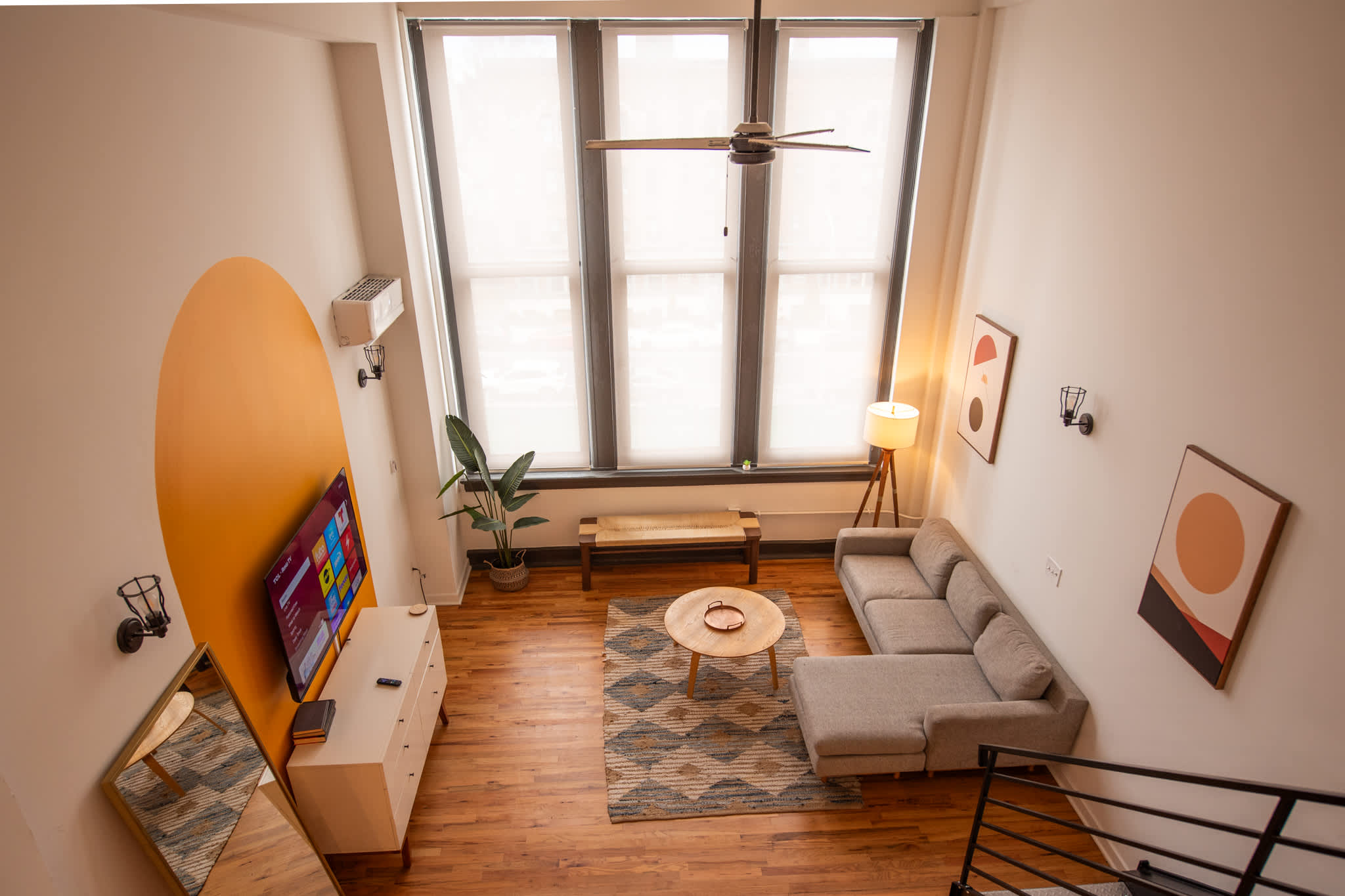 Studio Loft  Gym, Lounge, photo 3