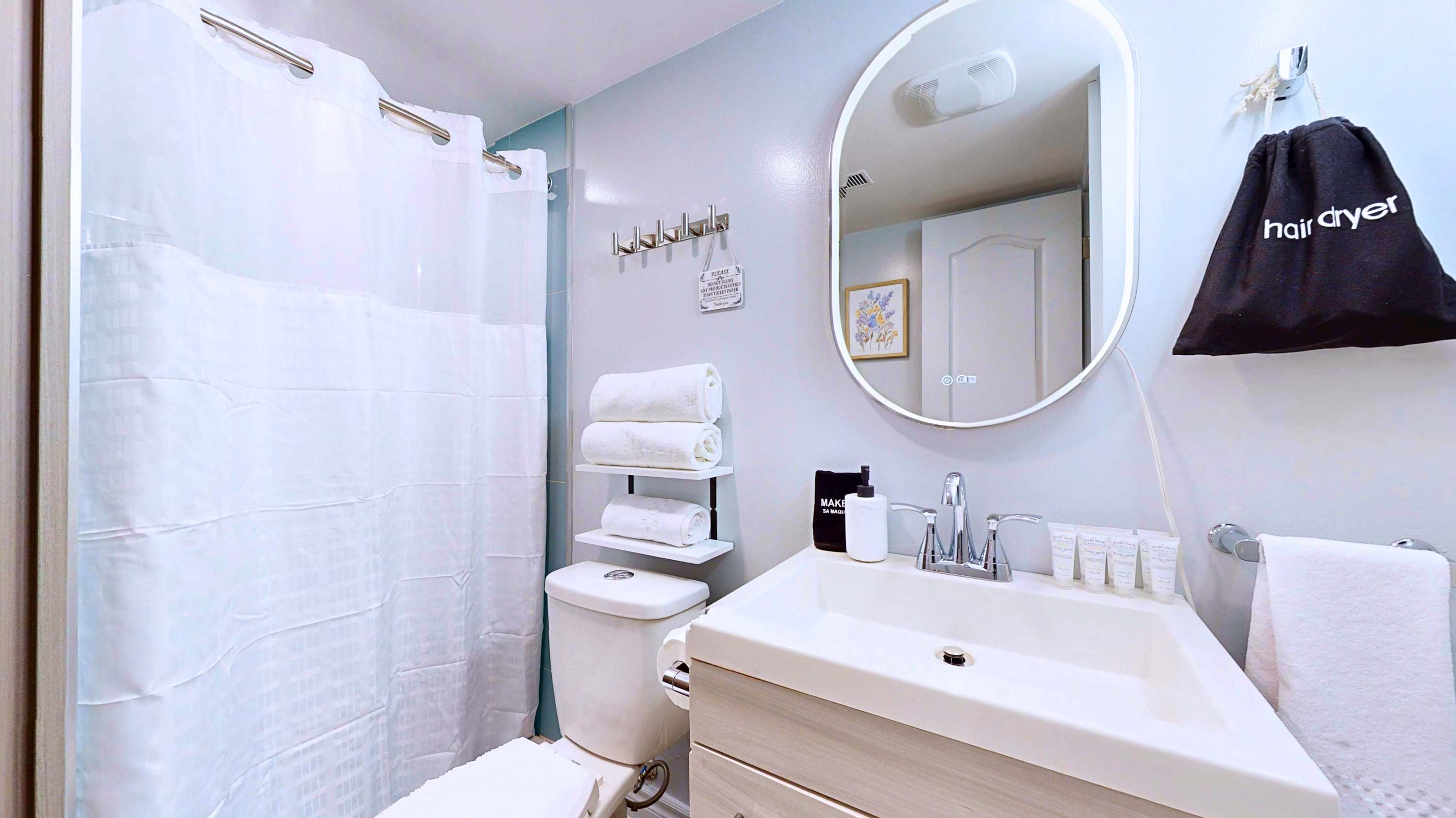 Stylish Queen Basement with Free Parking, photo 5 of 20