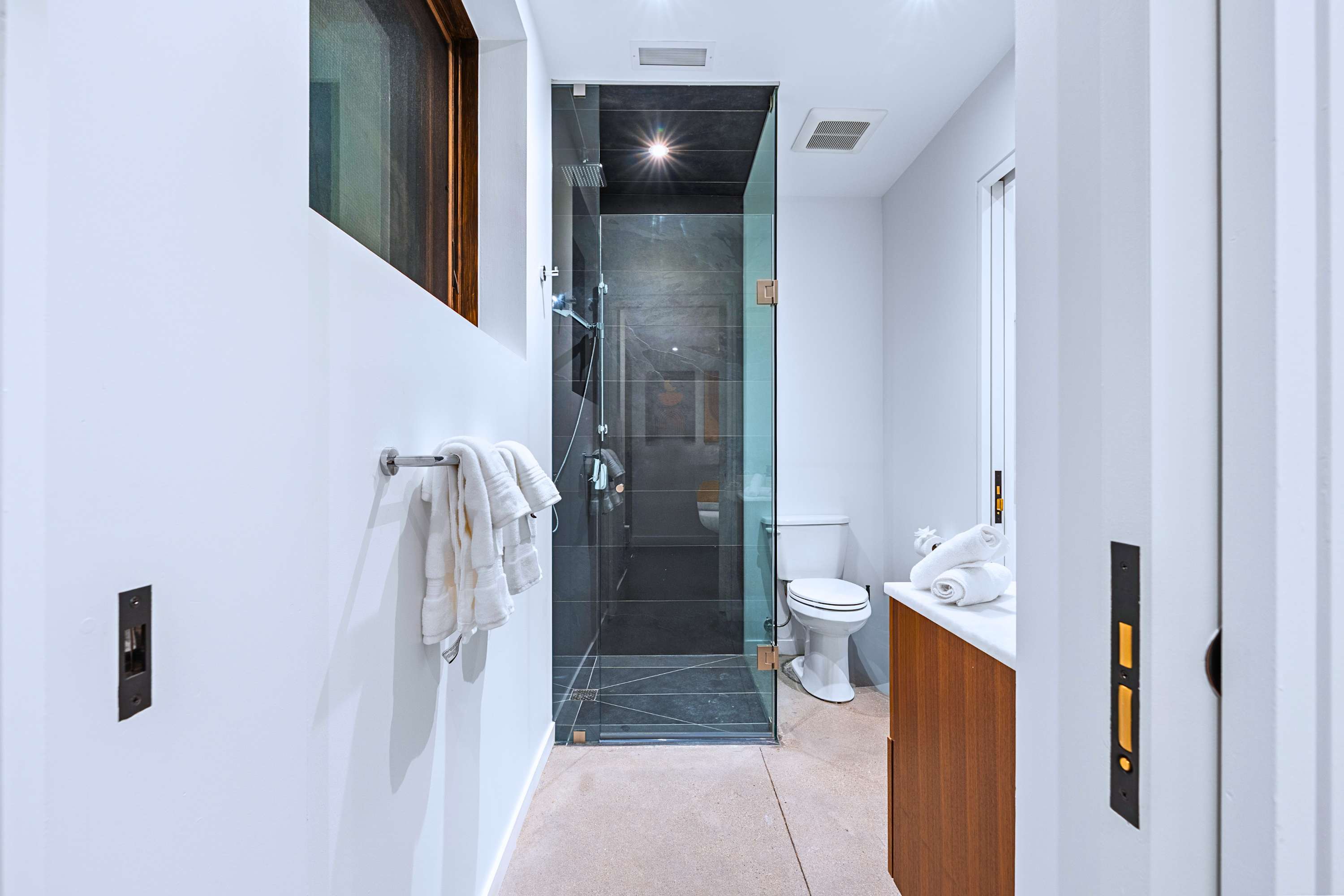 High End Basement Suite with Patio near High Park, photo 16 of 22