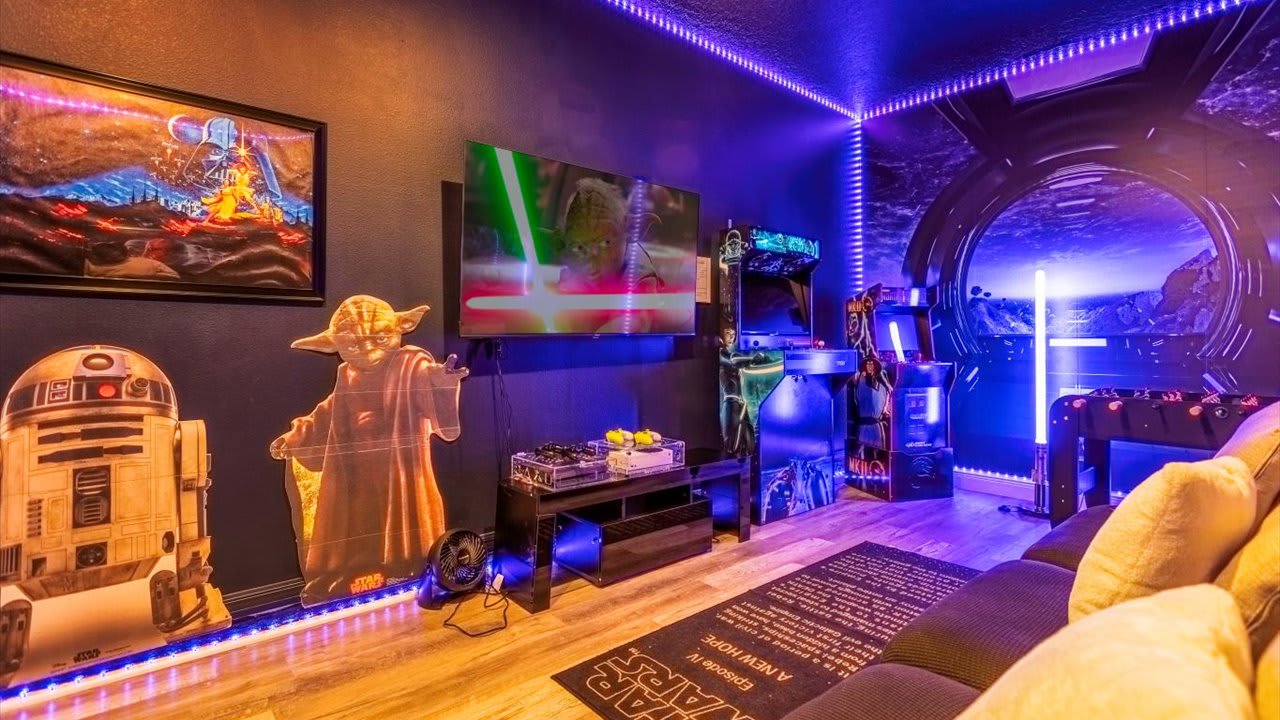 7BR Family Fun Estate | Arcade Room & Private Room, photo 43 of 53
