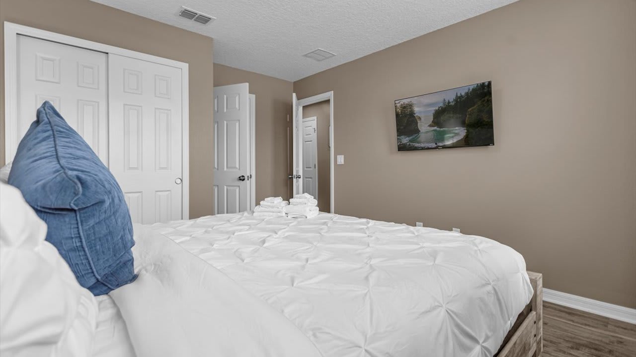 7BR Family Fun Estate | Arcade Room & Private Room, photo 32 of 53