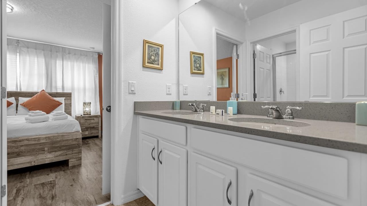 7BR Family Fun Estate | Arcade Room & Private Room, photo 35 of 53