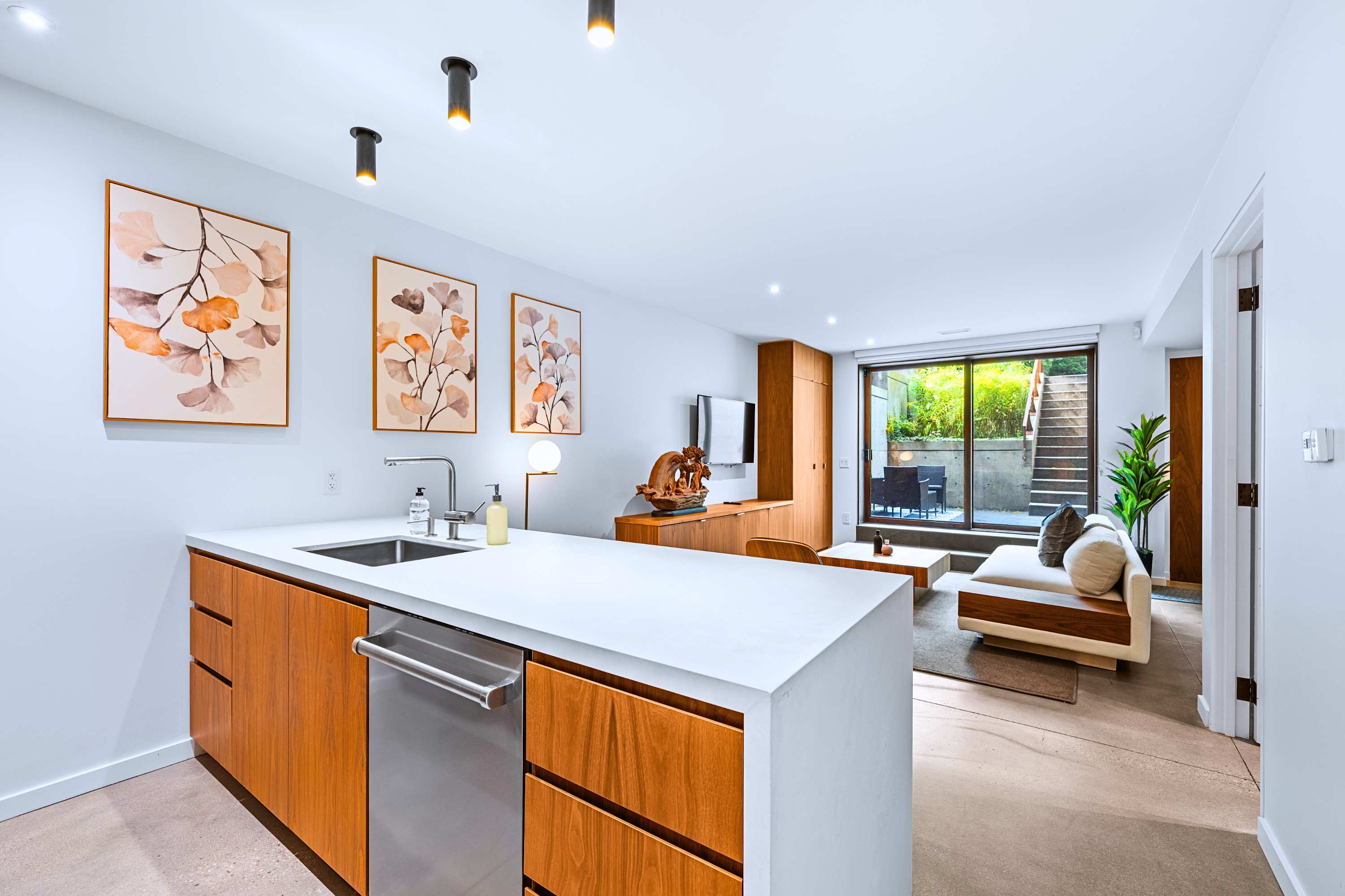 High End Basement Suite with Patio near High Park, photo 11 of 22