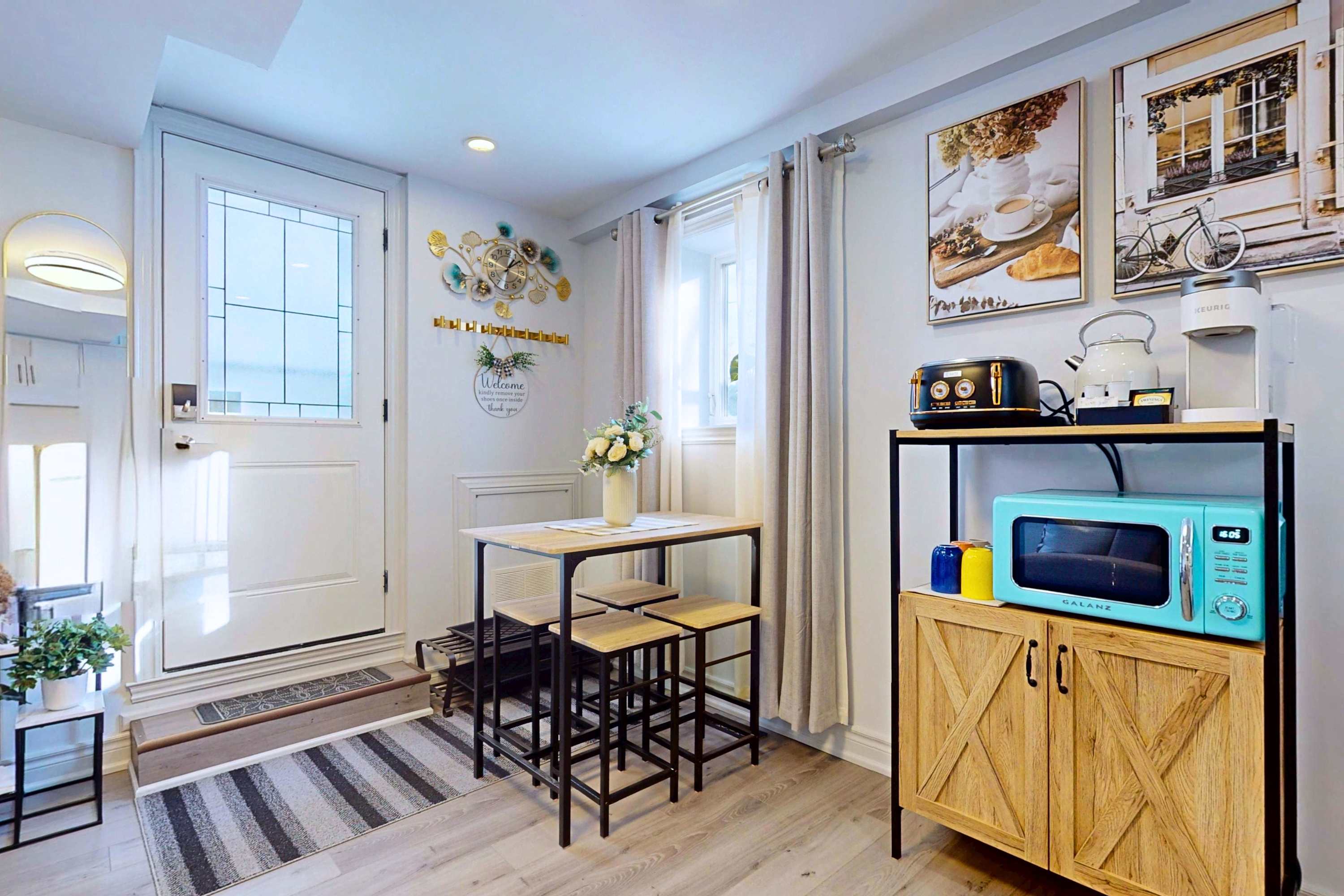 New & Modern Basement Suite, photo 9 of 14