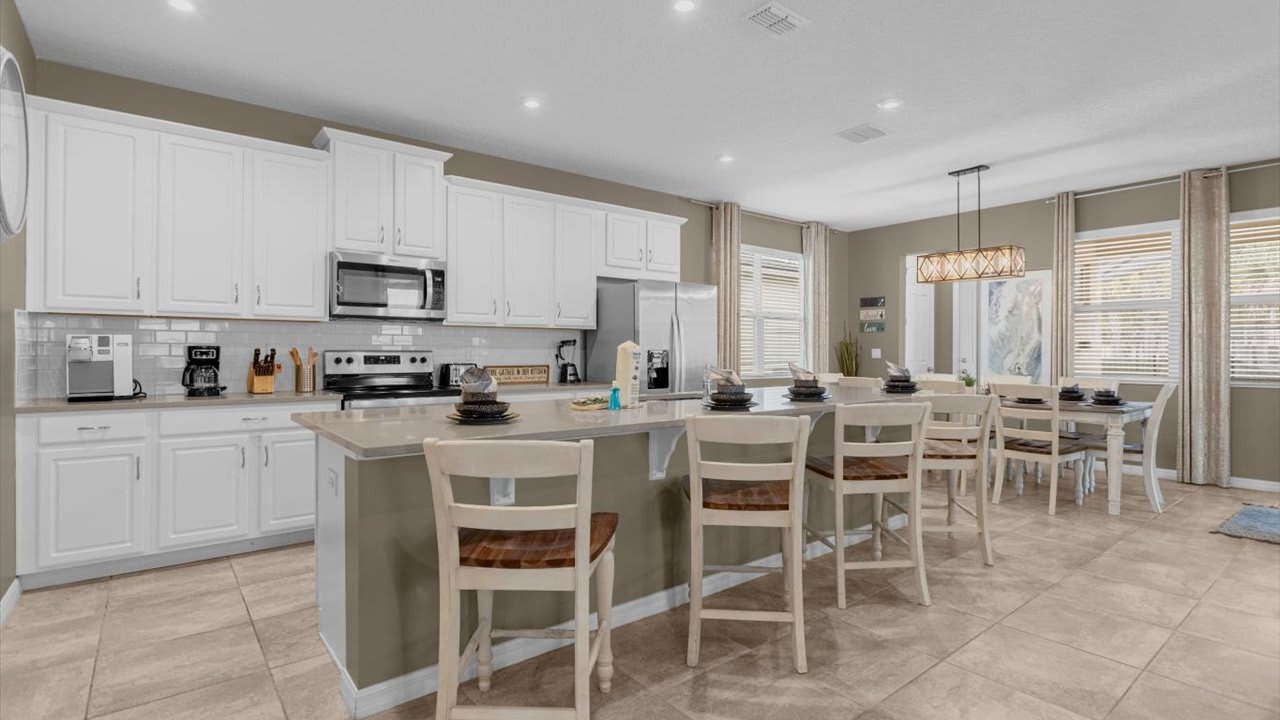 7BR Family Fun Estate | Arcade Room & Private Room, photo 10 of 53