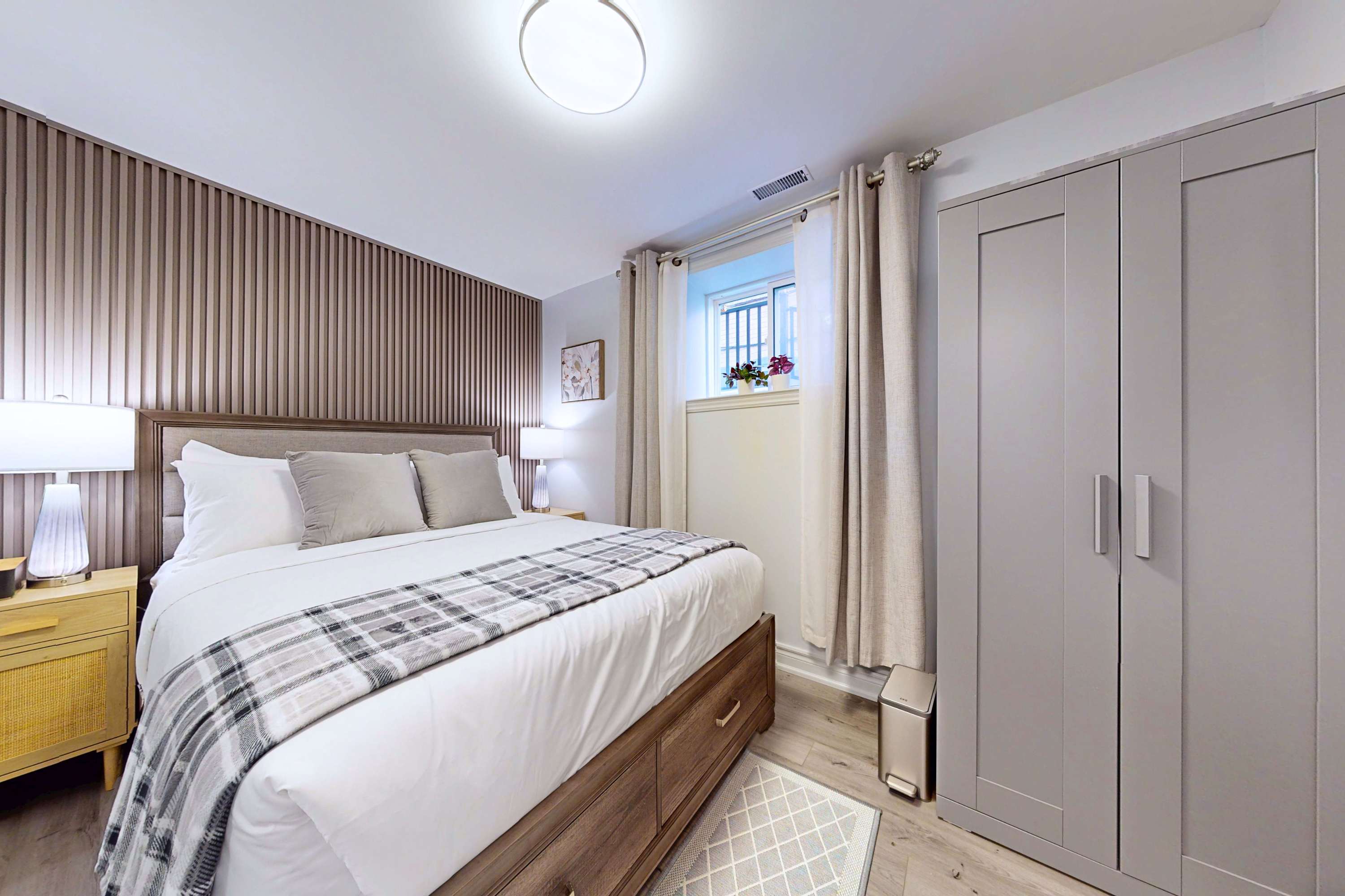 New & Modern Basement Suite, photo 4 of 14