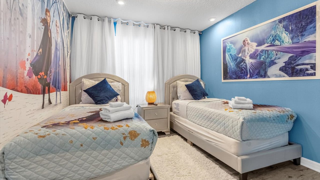 7BR Family Fun Estate | Arcade Room & Private Room, photo 20 of 53