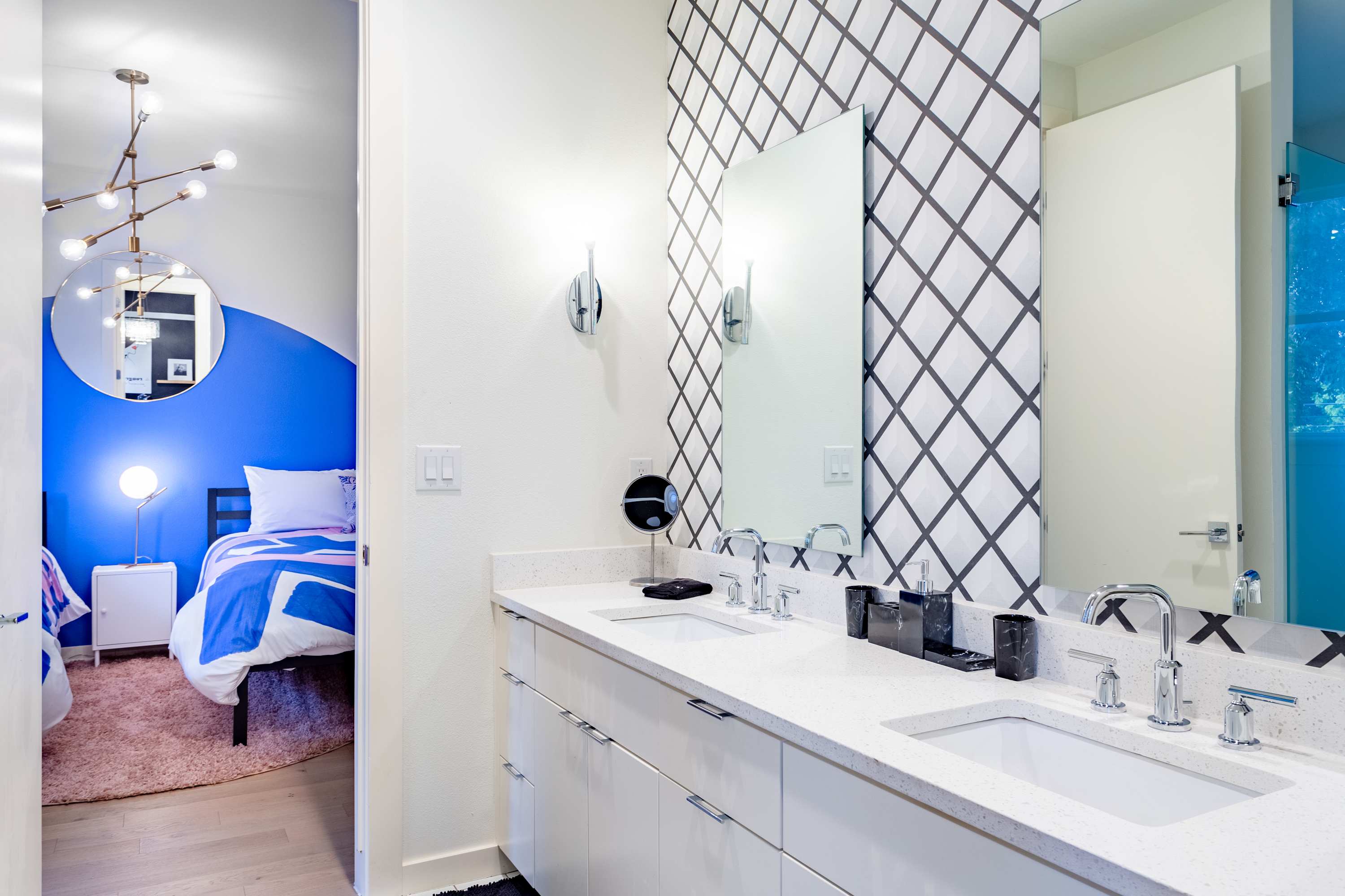 Full Bathroom 3
