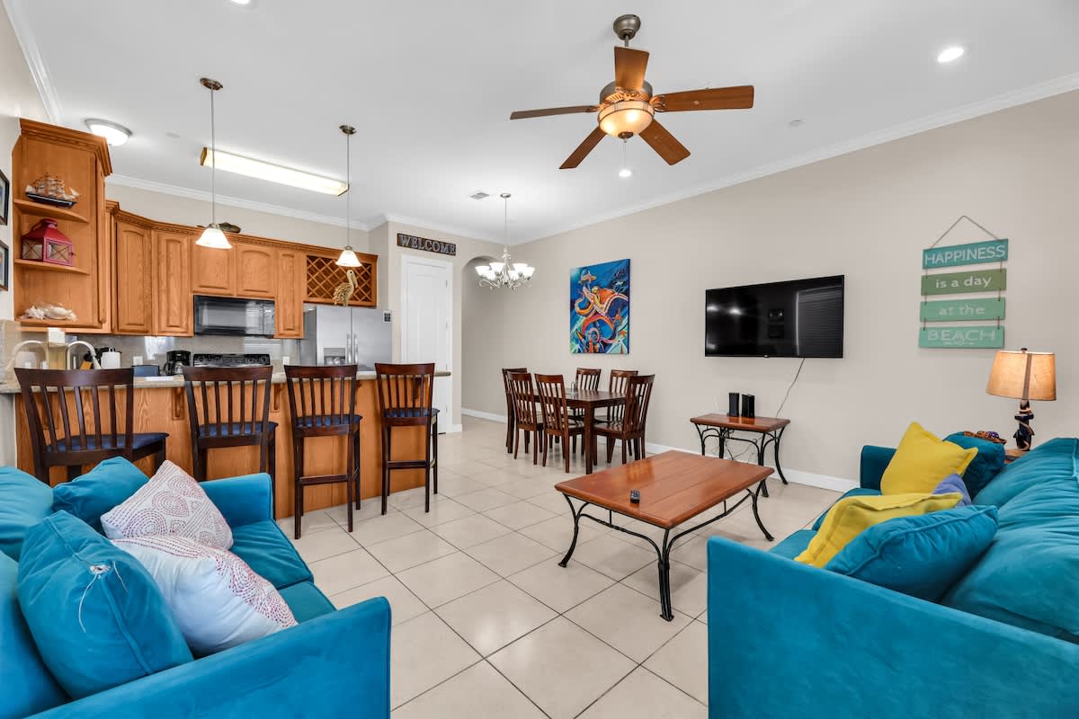Beachfront Condo with Private Balcony & Pool