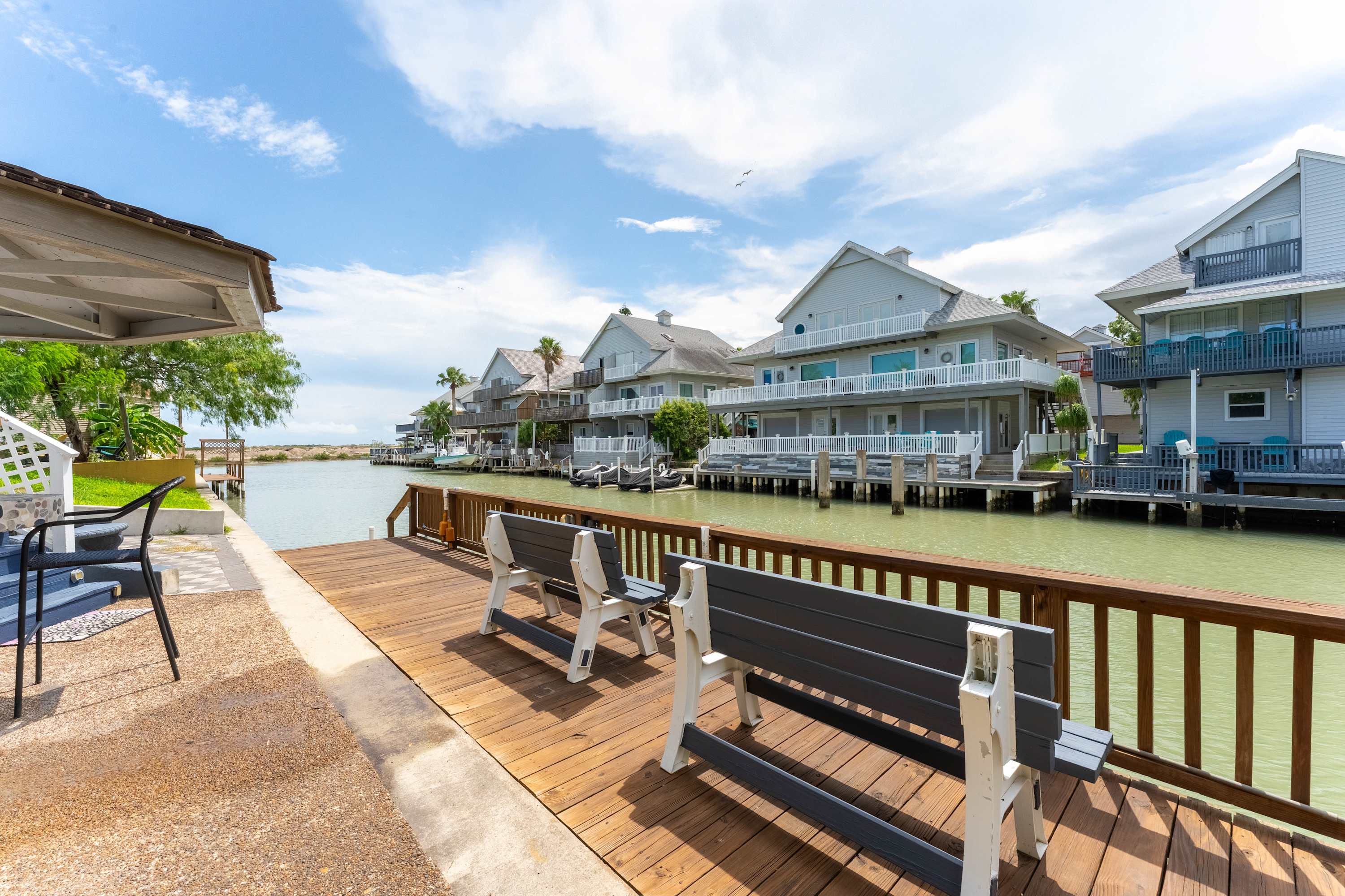 Dock