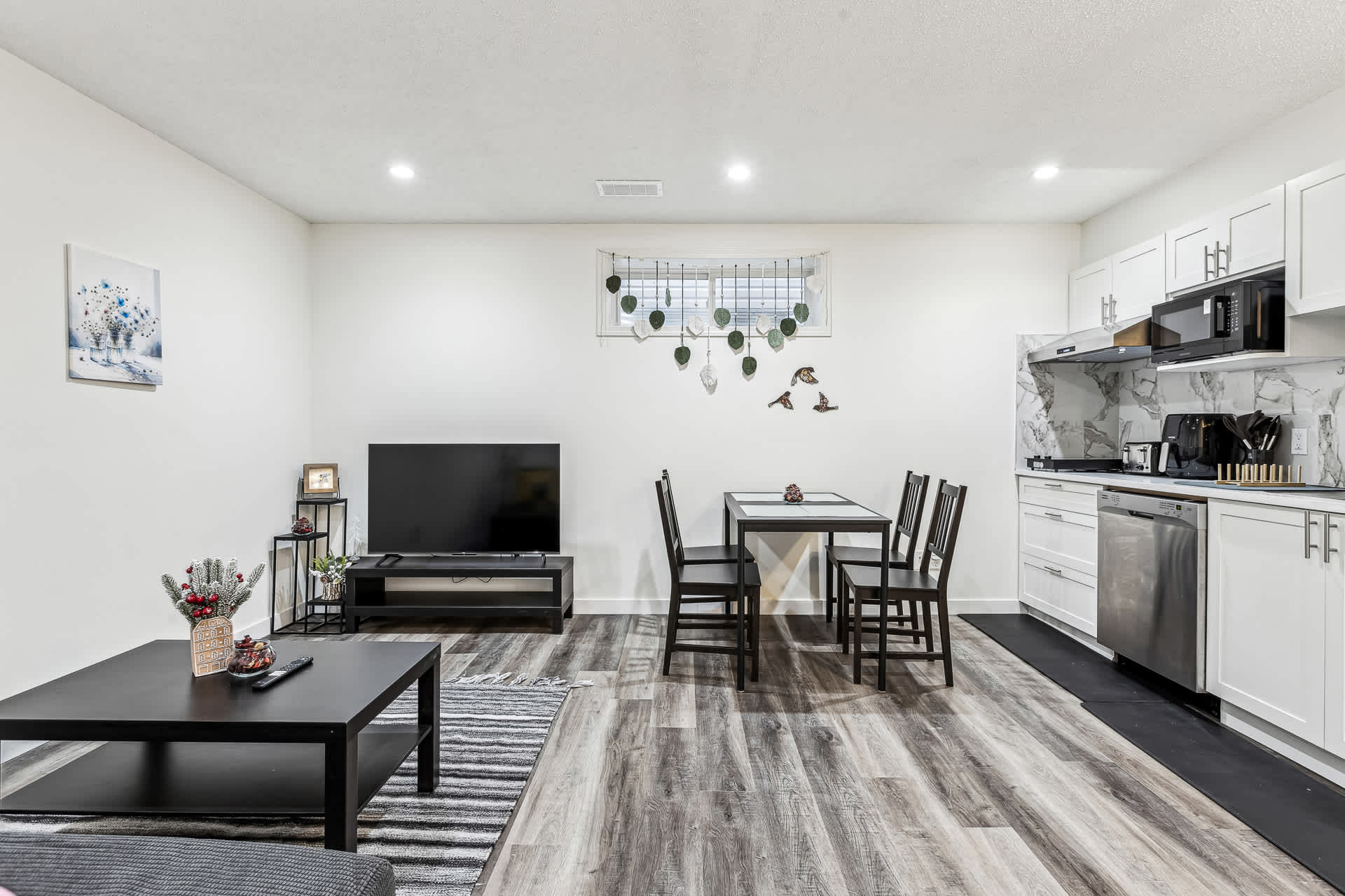 Charming Basement Suite with Parking & Laundry