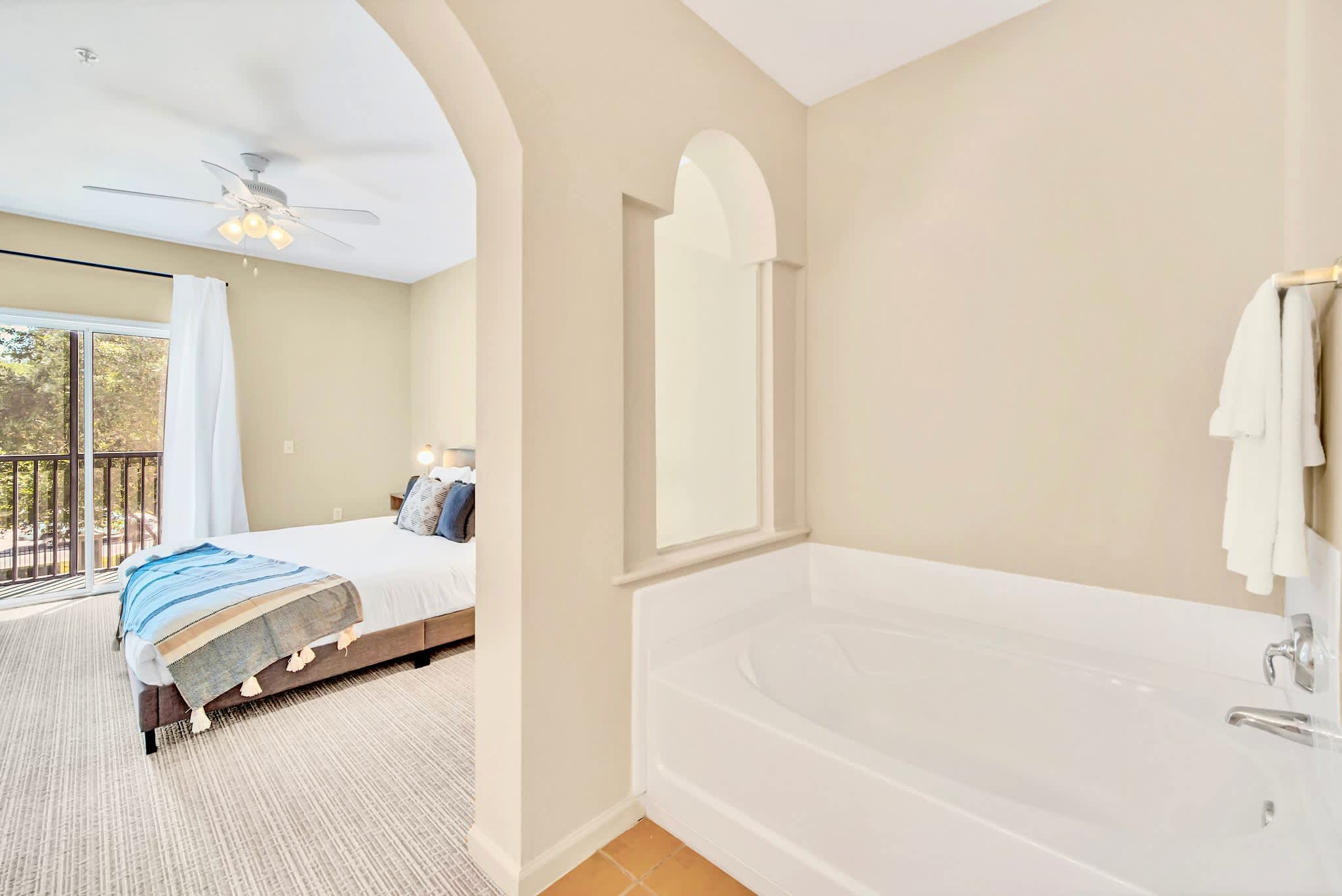 Full Bathroom 1