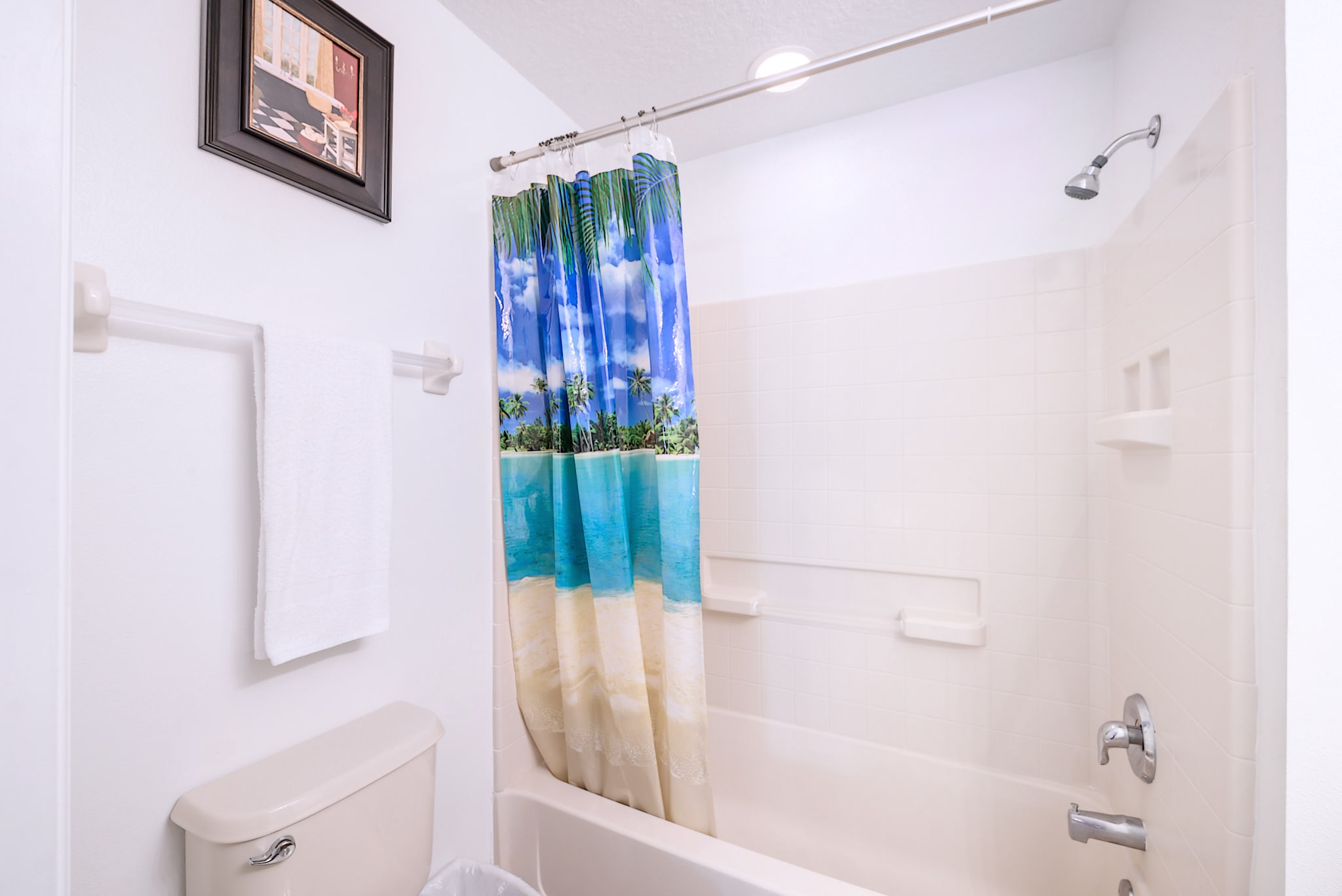 Full Bathroom 3
