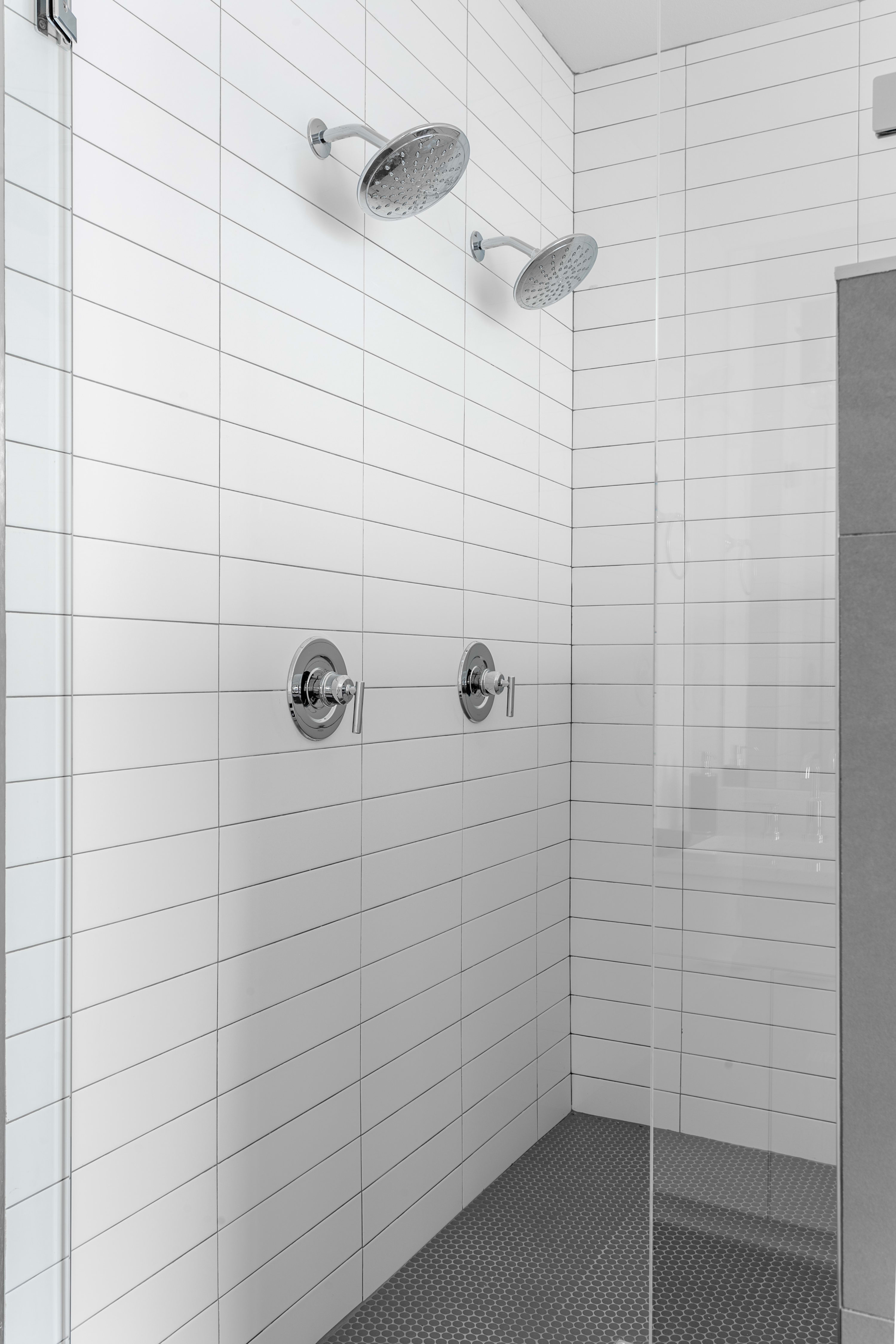 Full Bathroom 2