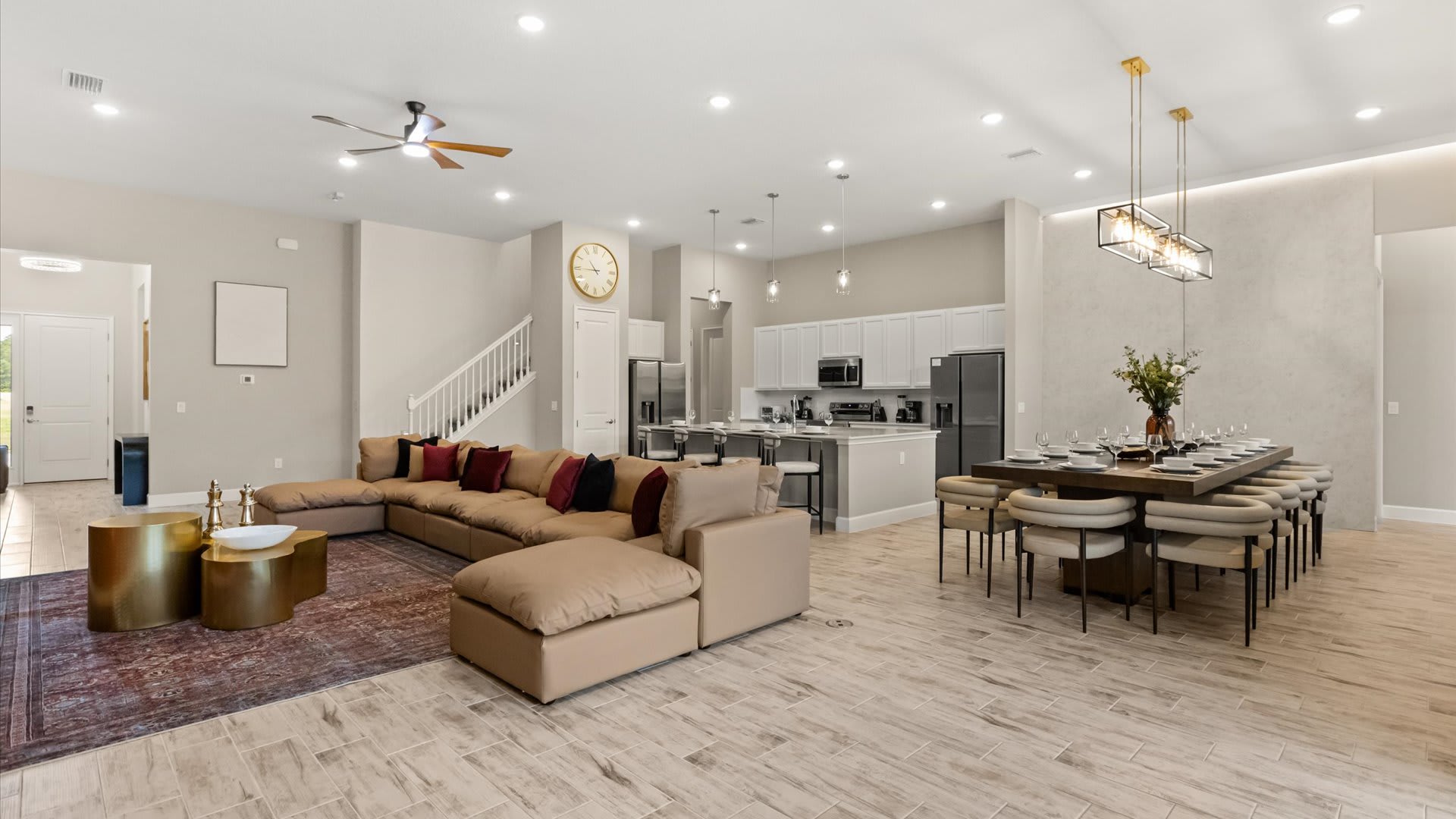 Lakeside Villa with Pool, Cinema & Games Room