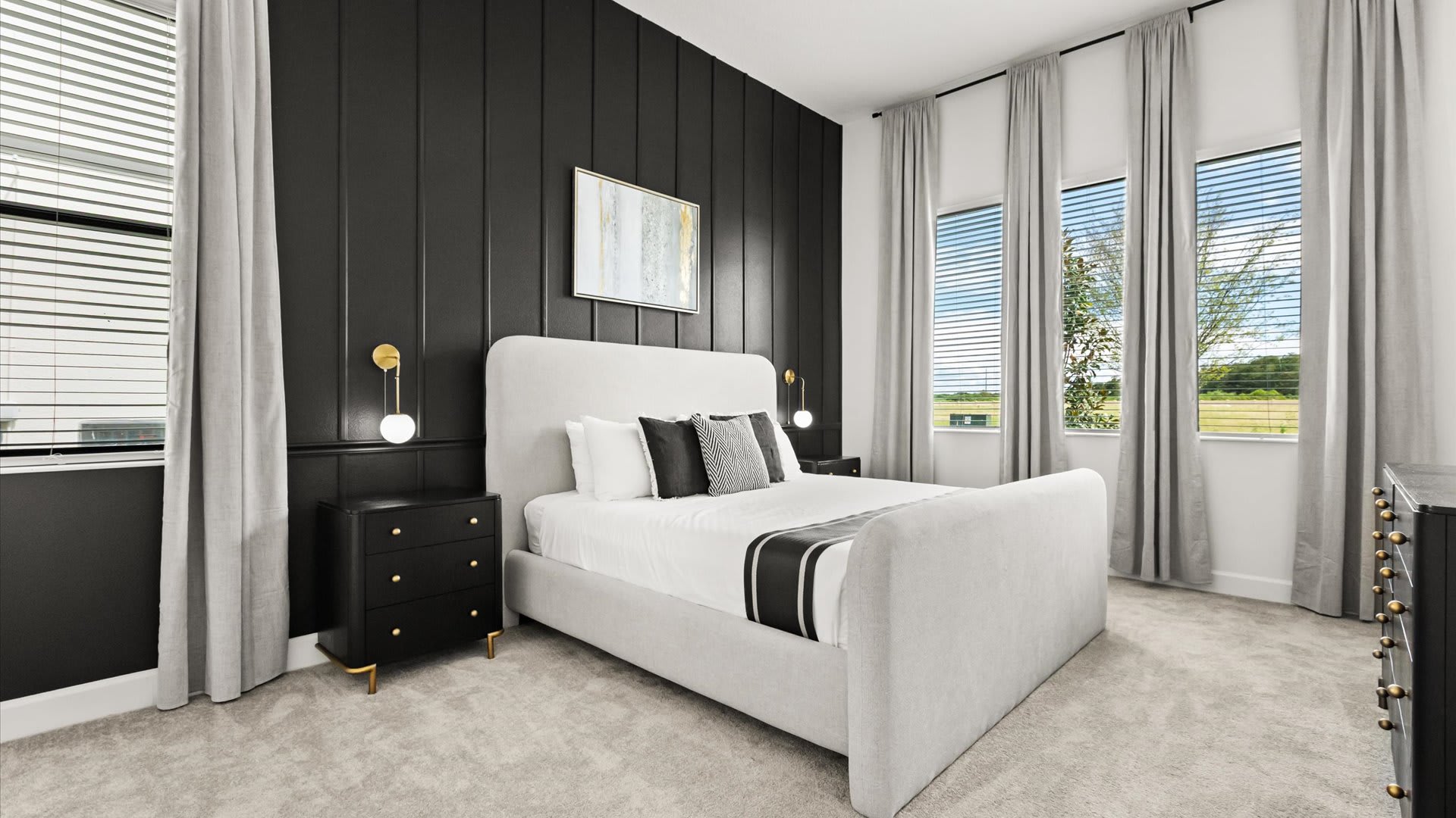Bedroom 1- Ravenwood