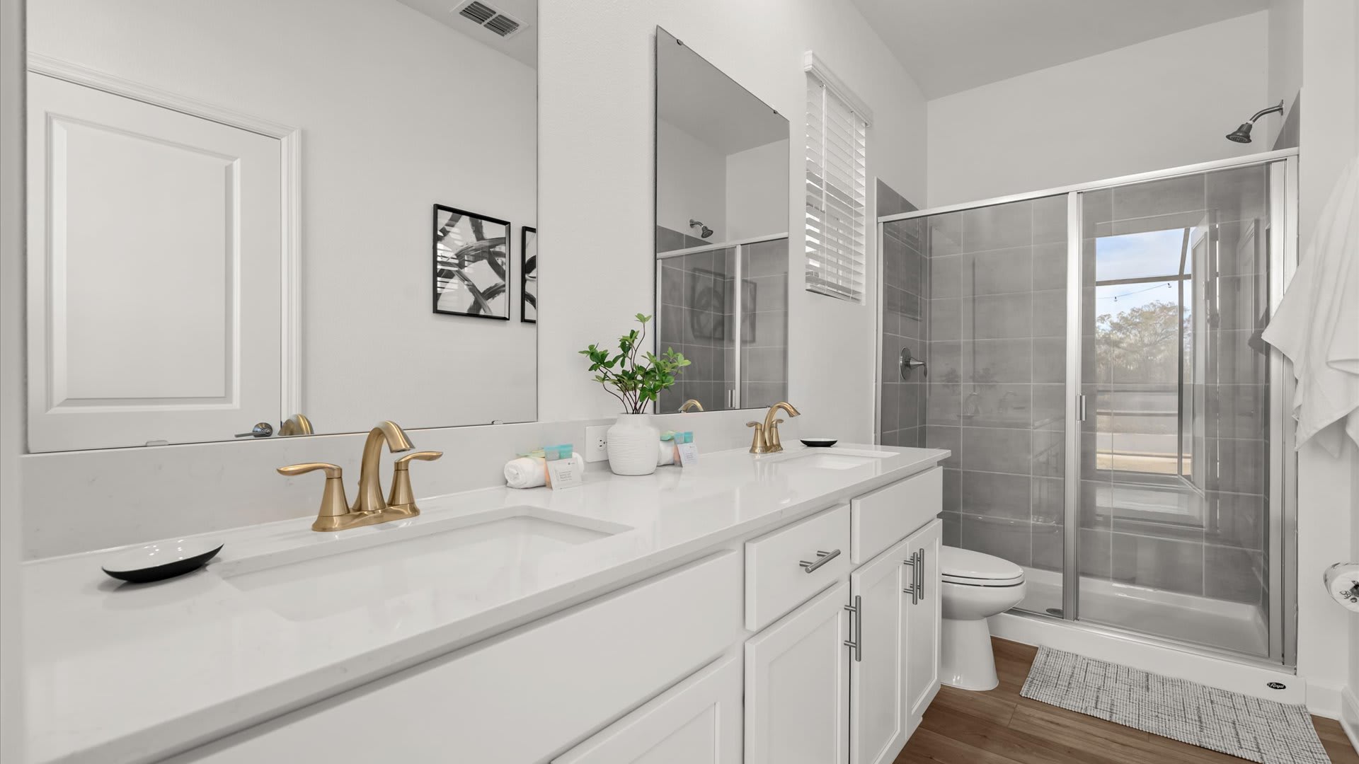 Full Bath 2