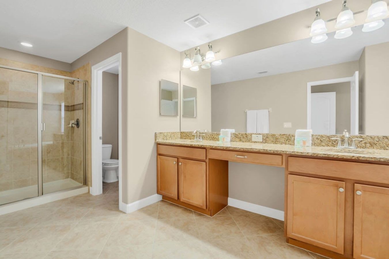 Full Bath 2