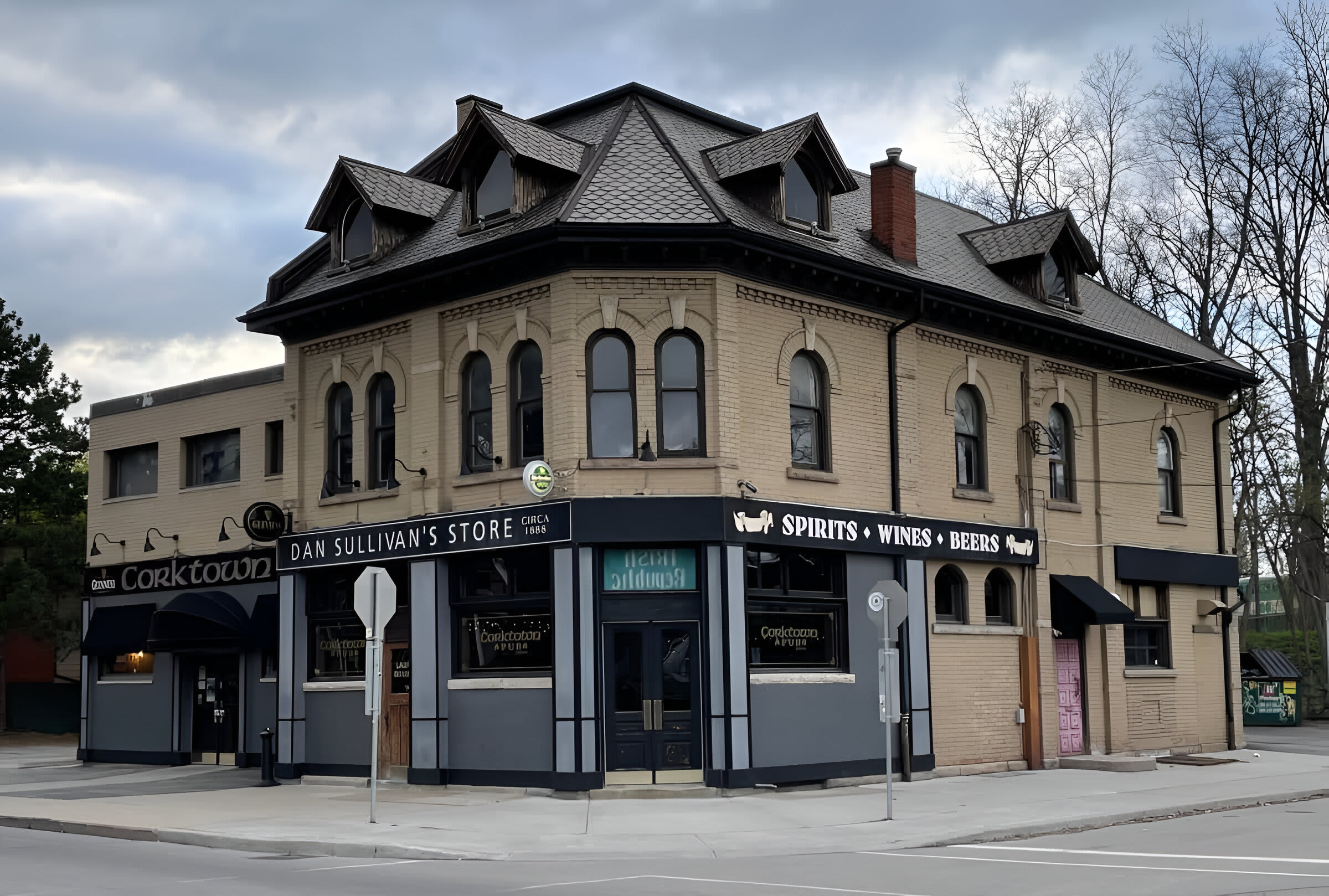 Studio Near Corktown and James Street South, photo 5 of 21