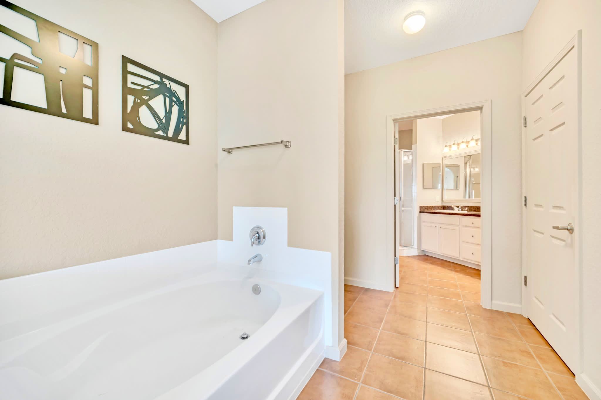 Full Bathroom 1