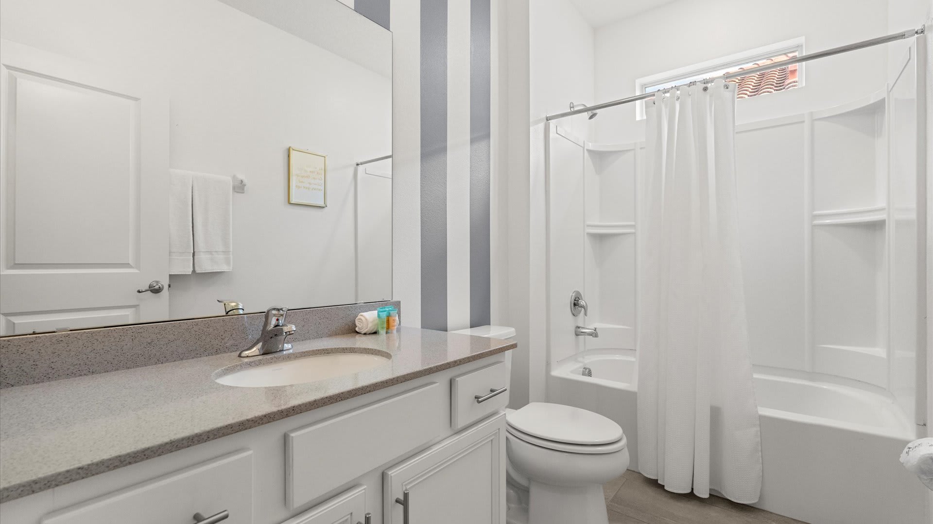 Full Bathroom 3