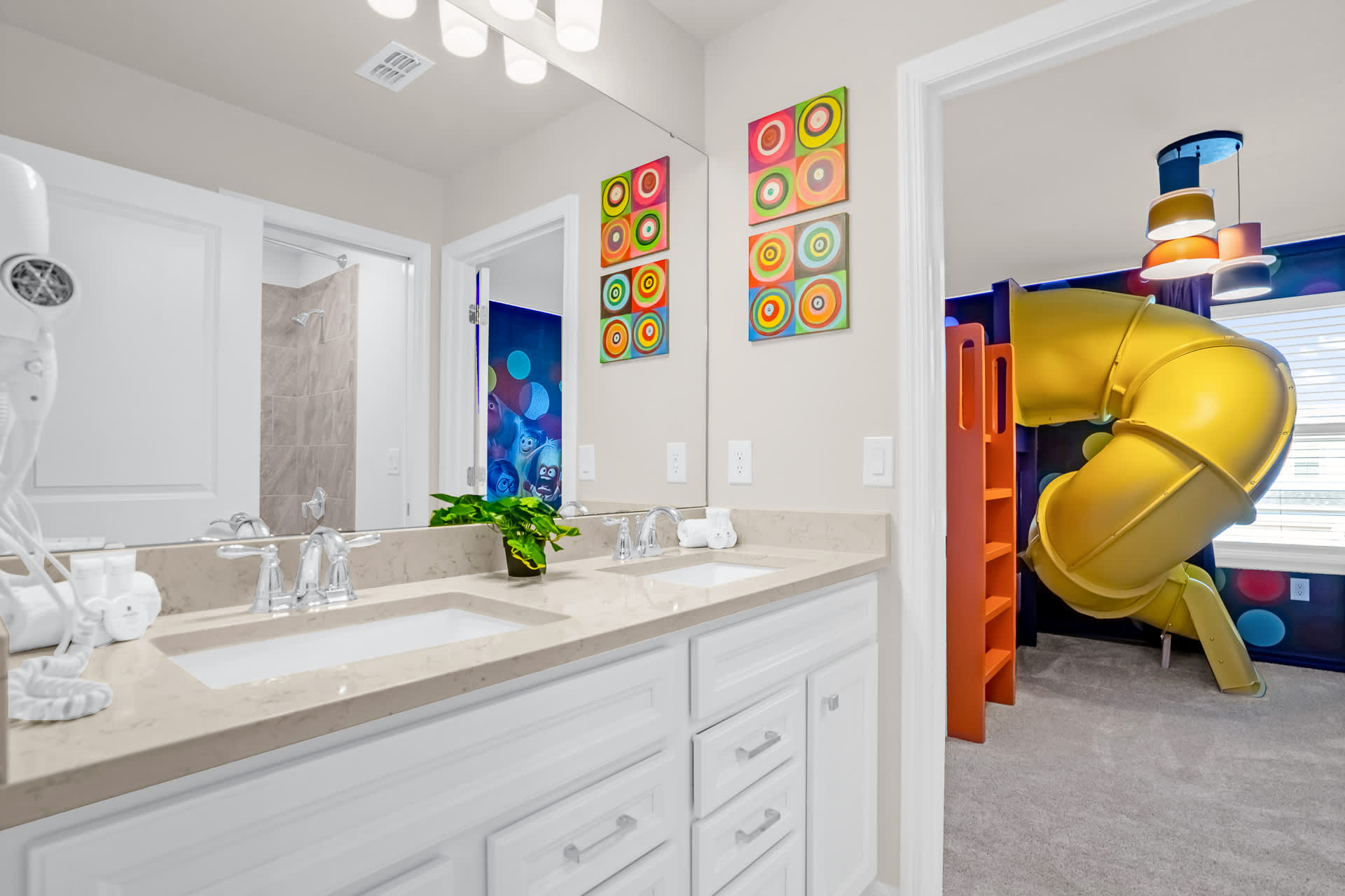 Full Bathroom 3