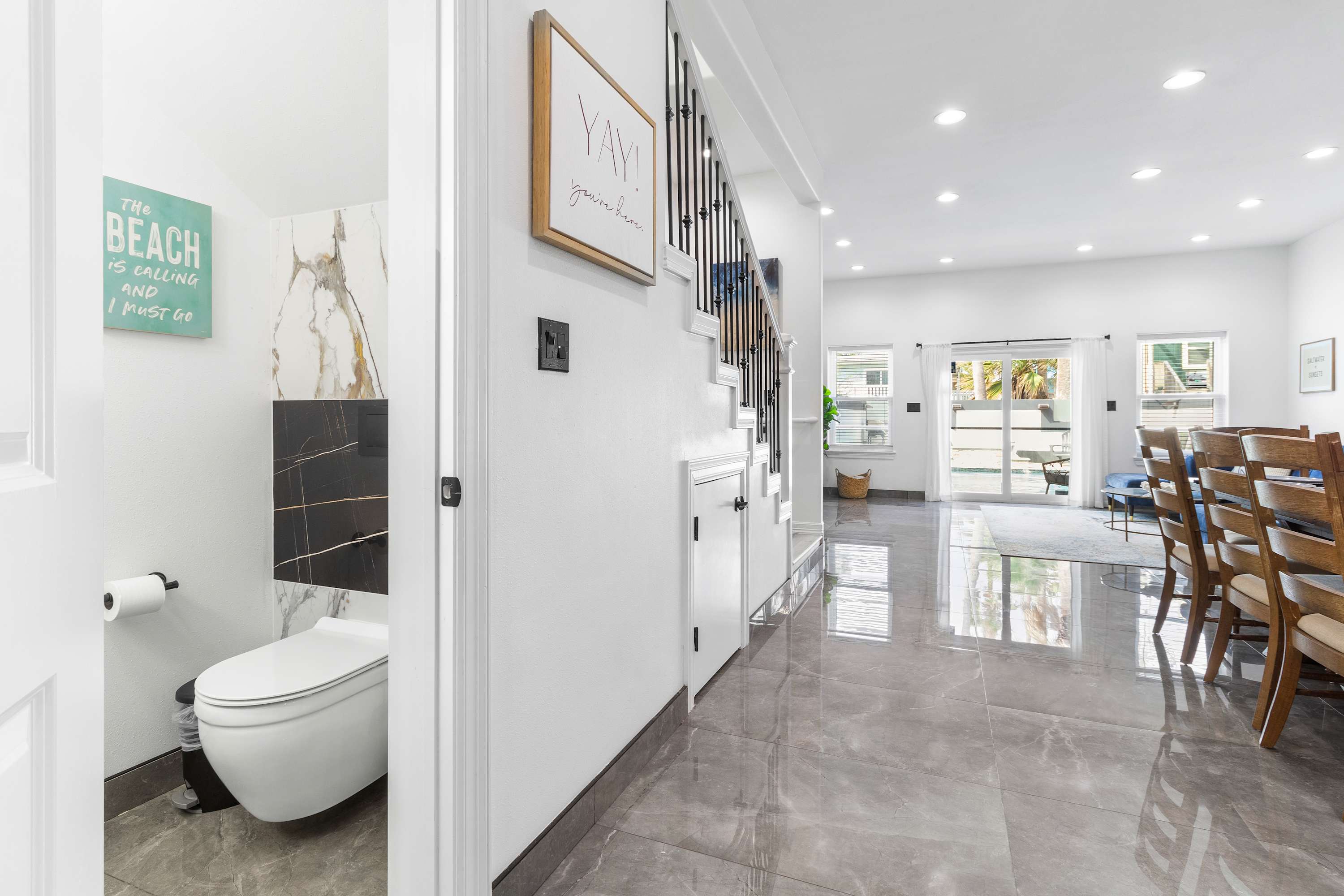 Full bathroom 1