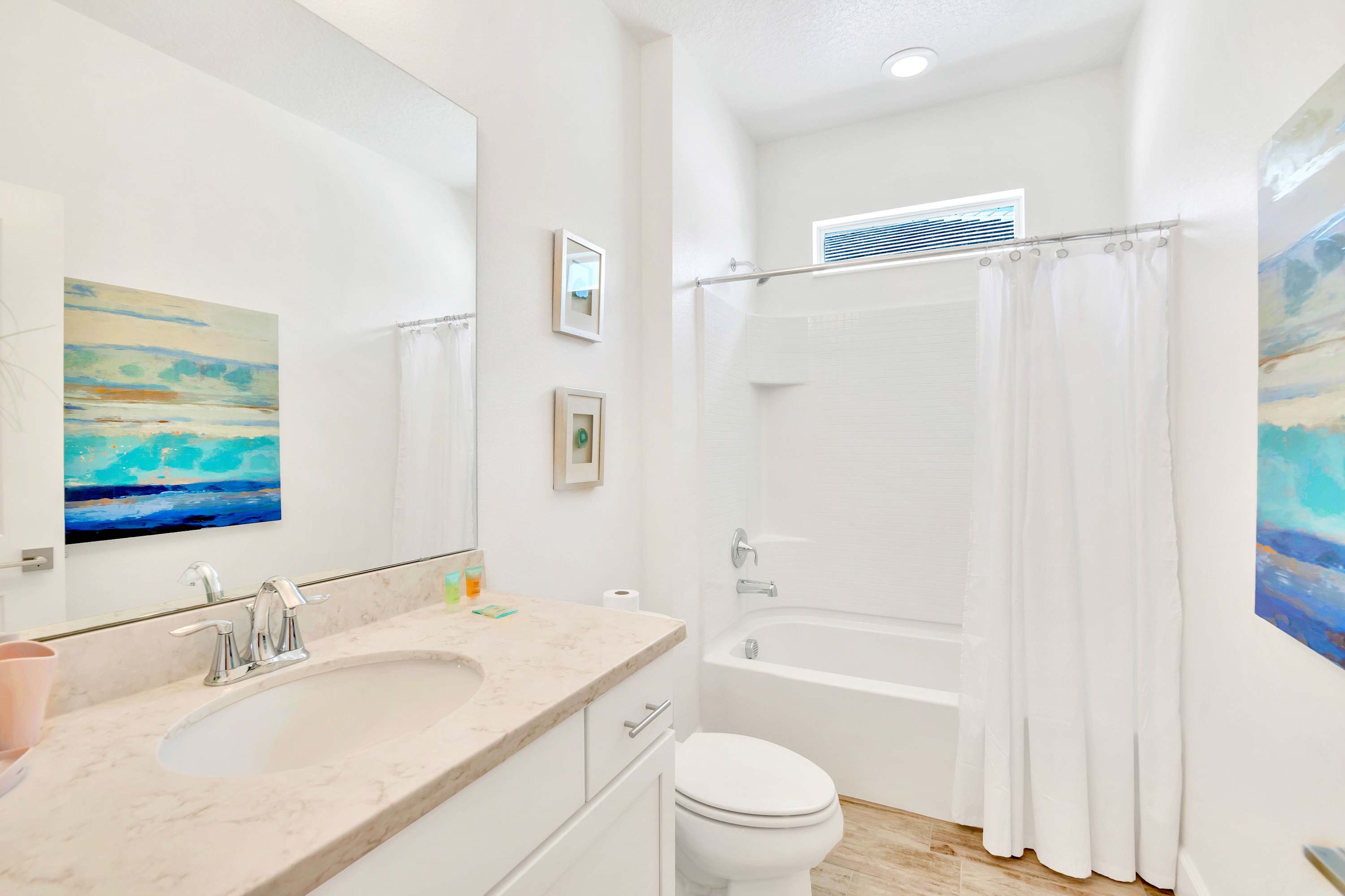 Full Bathroom 3