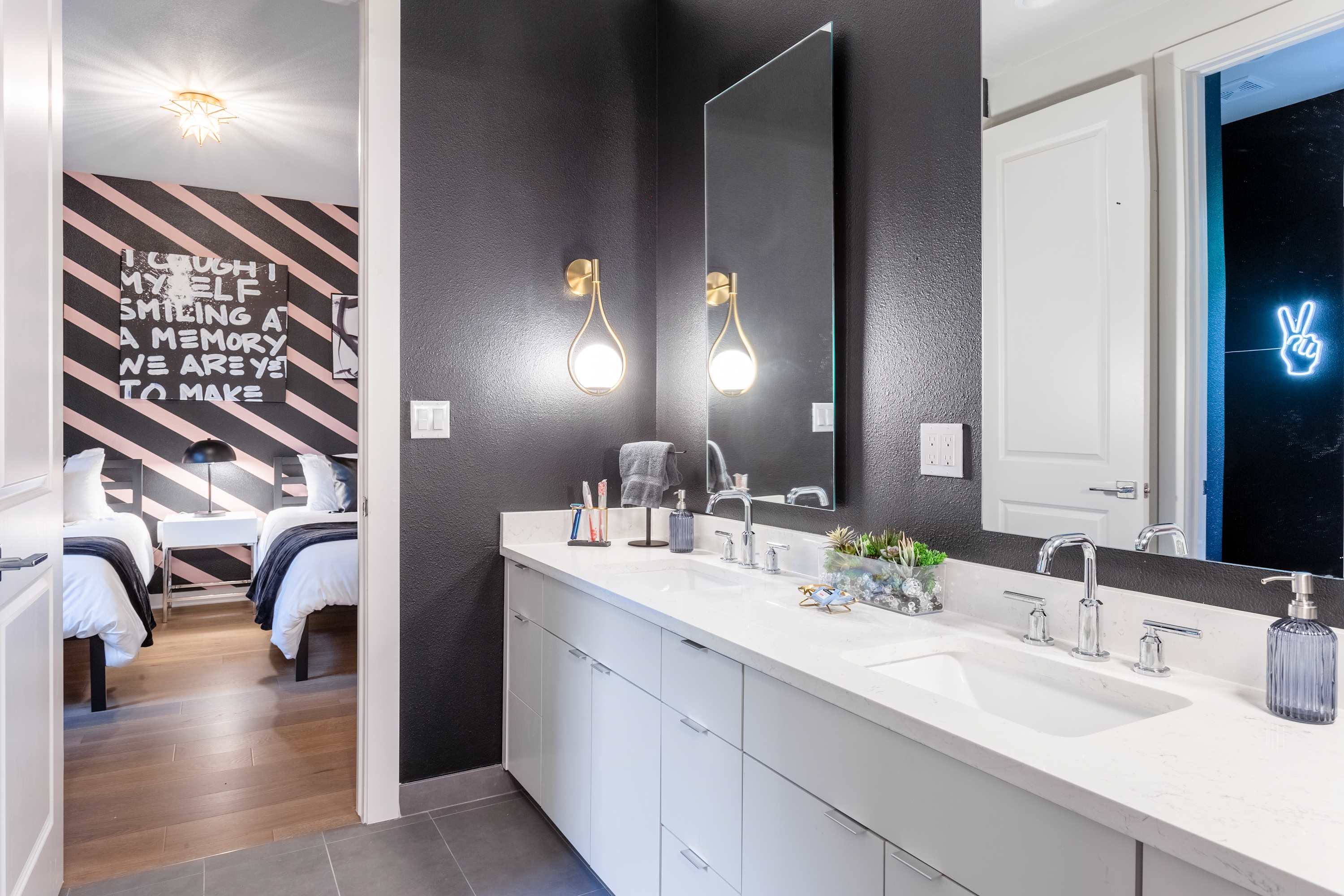 Full Bathroom 3