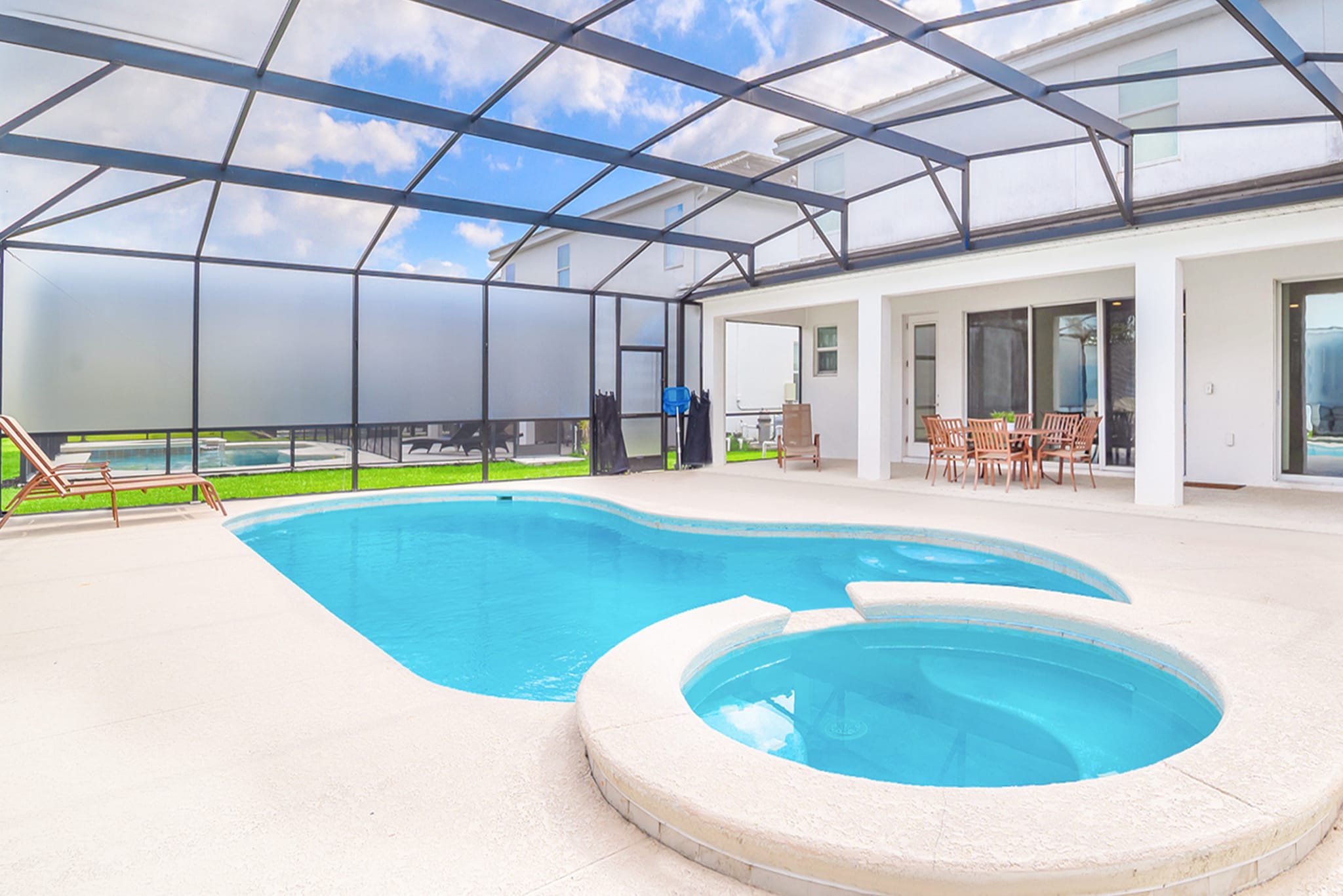 Upstay: Luxury 10BR Mansion w Pool,Hot Tub & Games