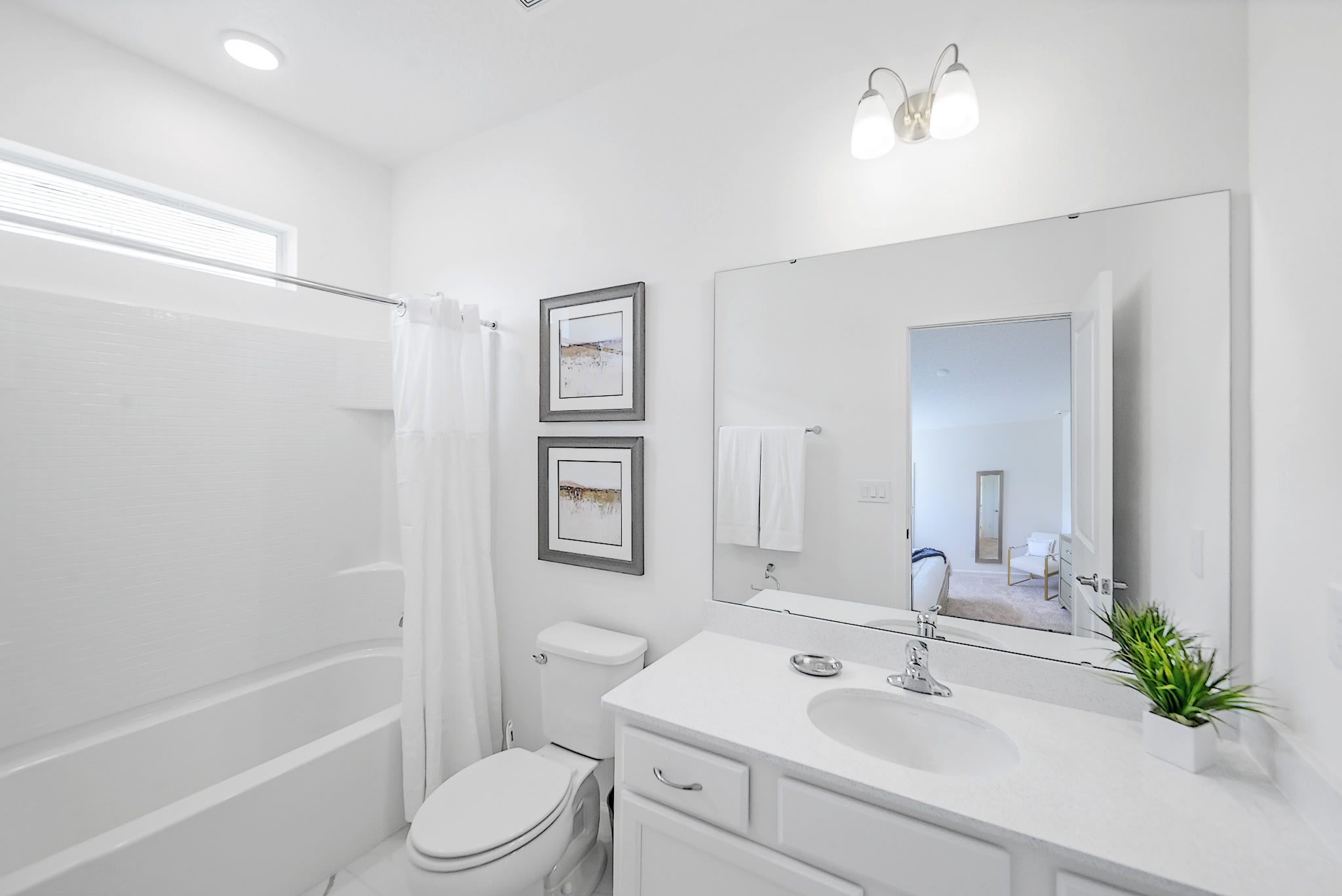 Full Bathroom 3