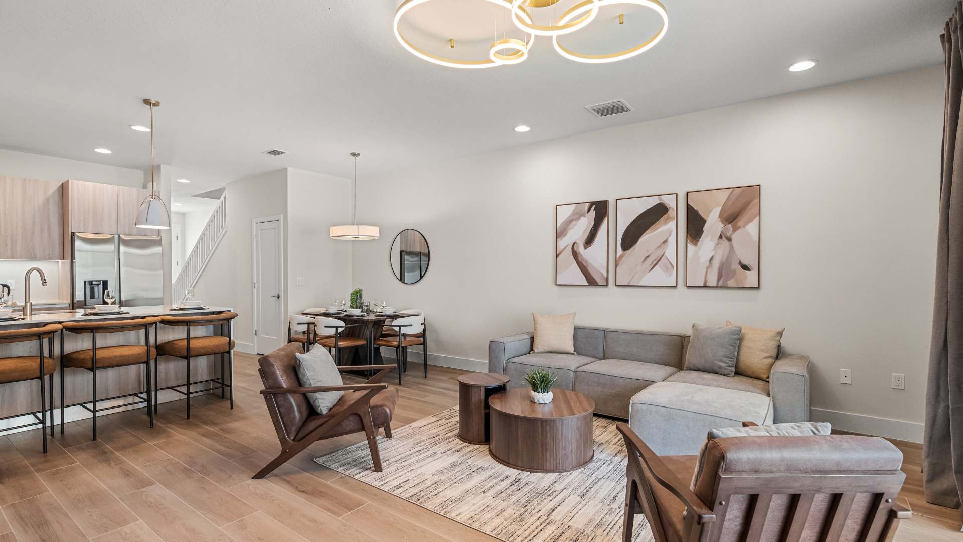 Upstay Pristine 3BR Home with Private Pool & BBQ