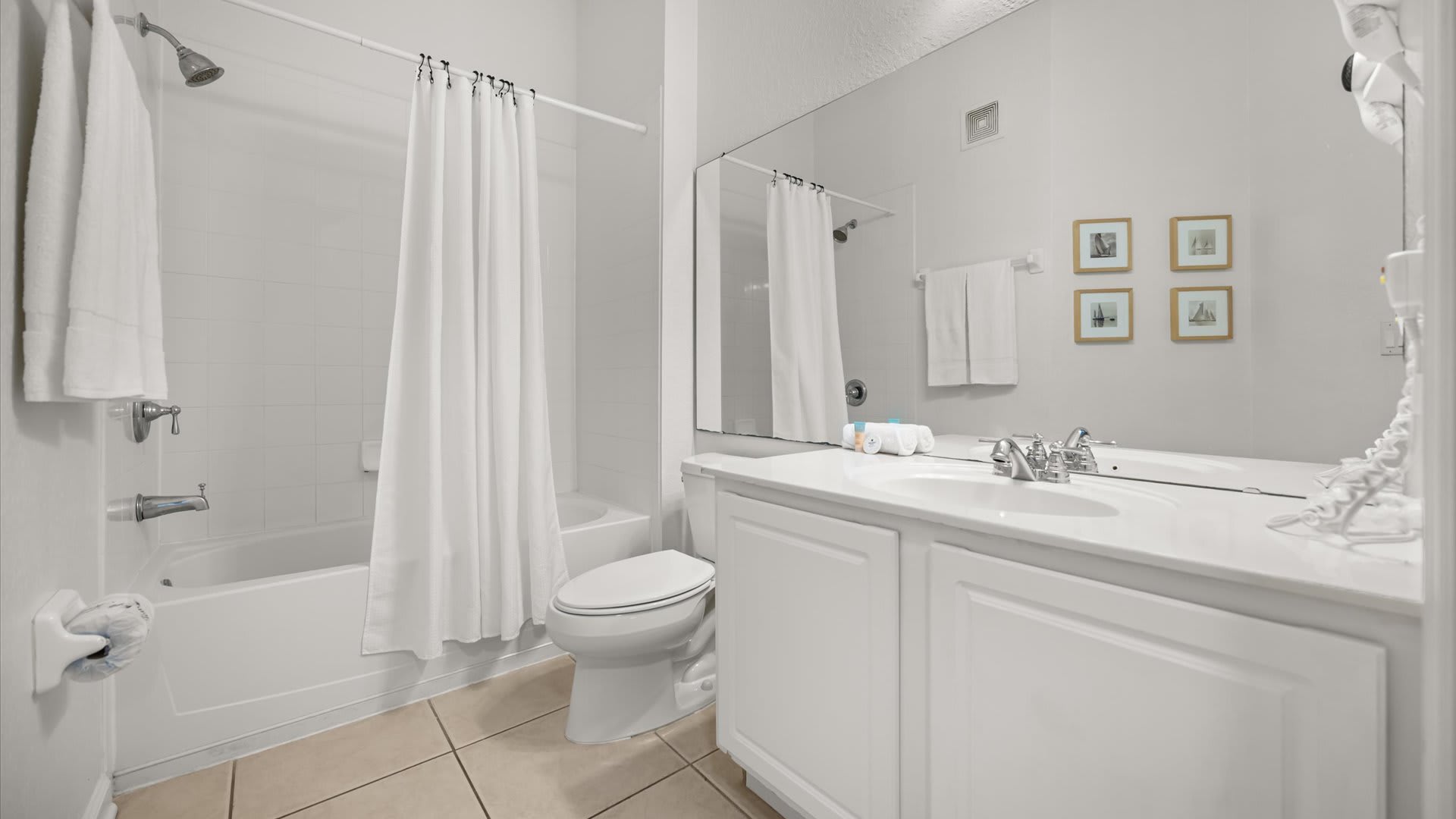 Full Bathroom 2